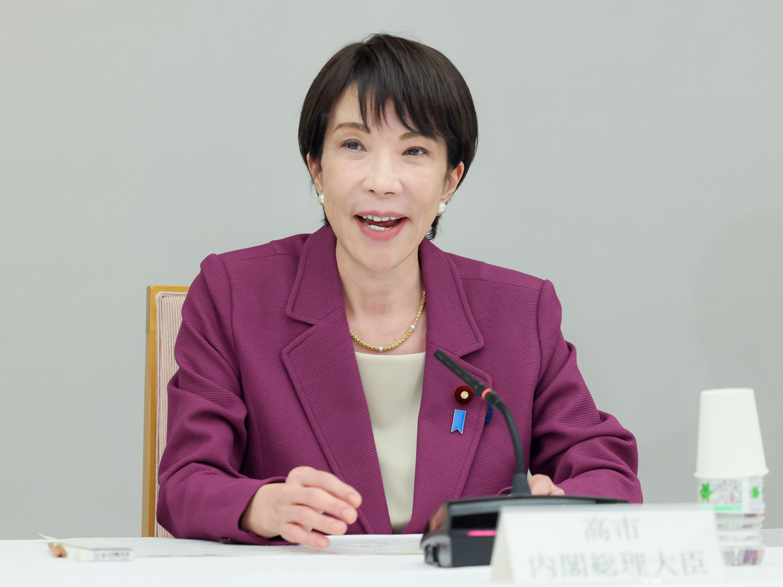 会議のまとめを行う高市総理４