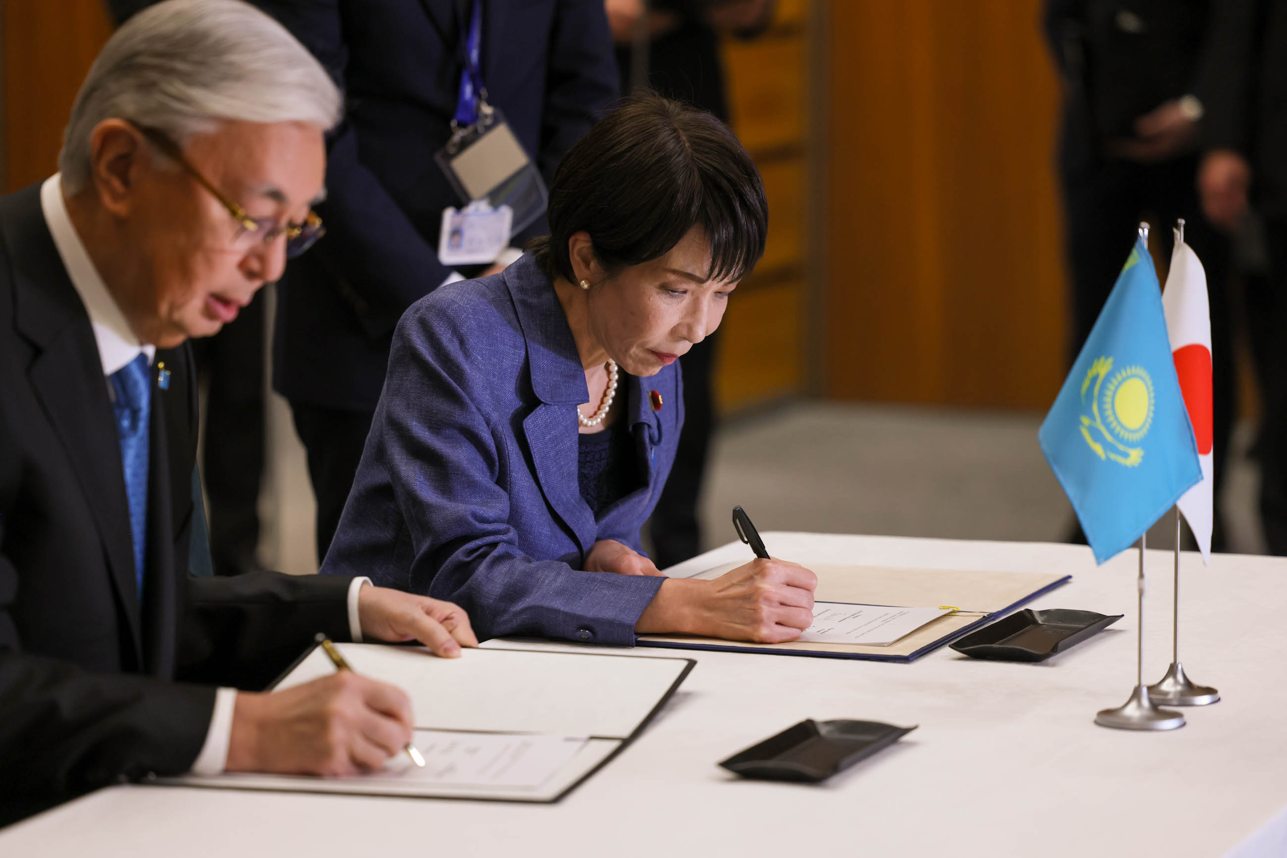 文書署名・披露式４