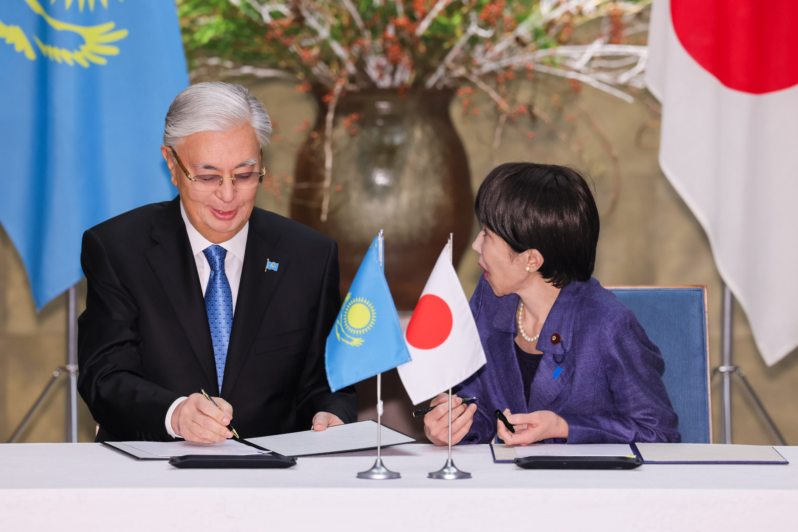 文書署名・披露式６