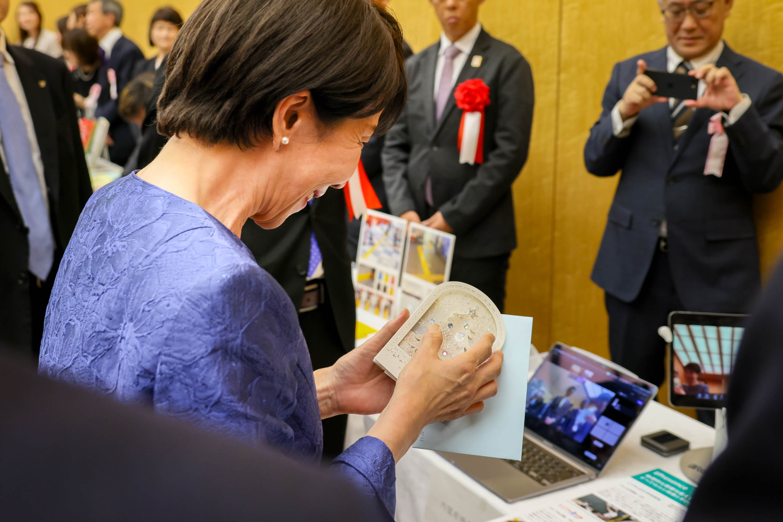 説明を受ける高市総理５