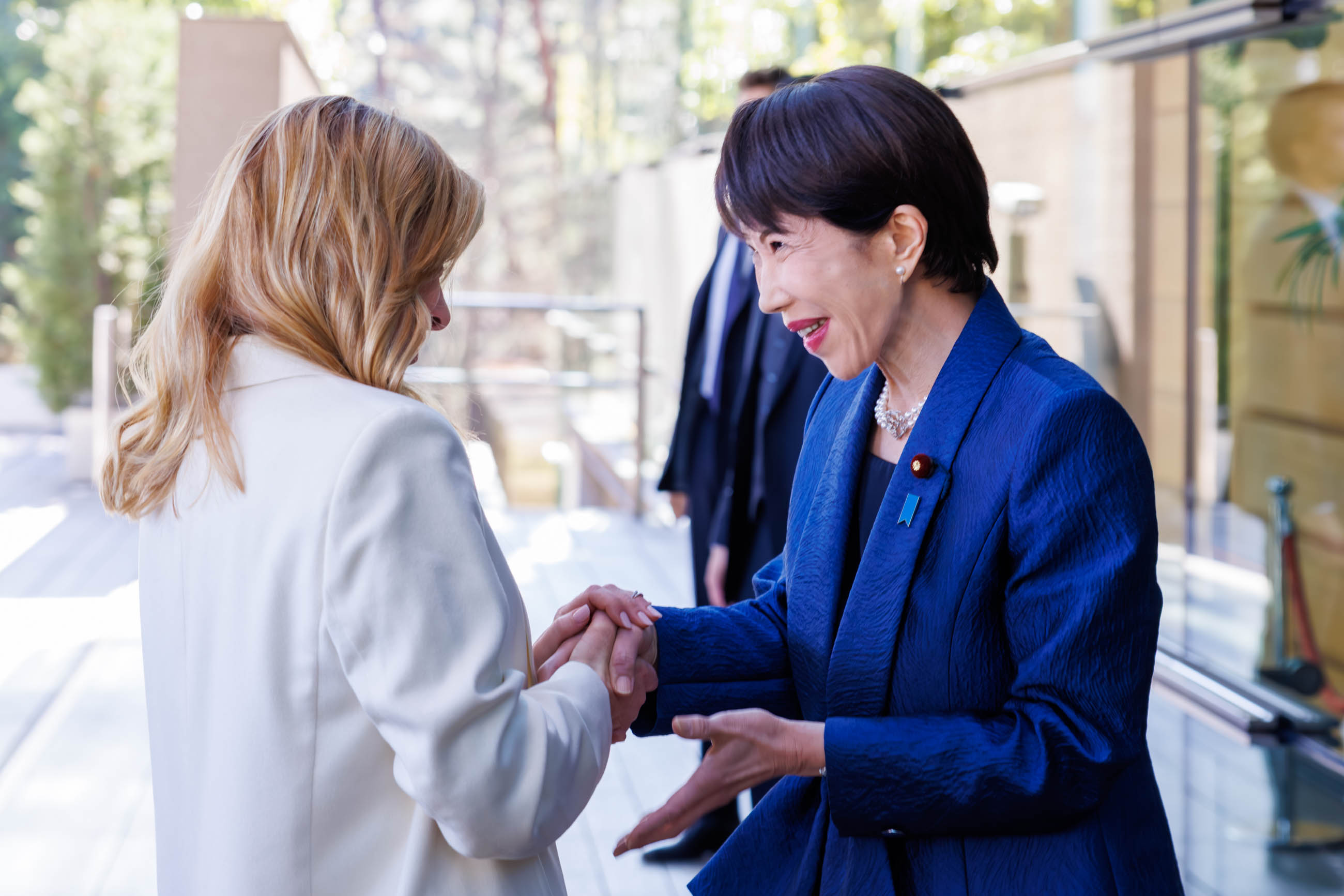 メローニ首相を出迎える高市総理３