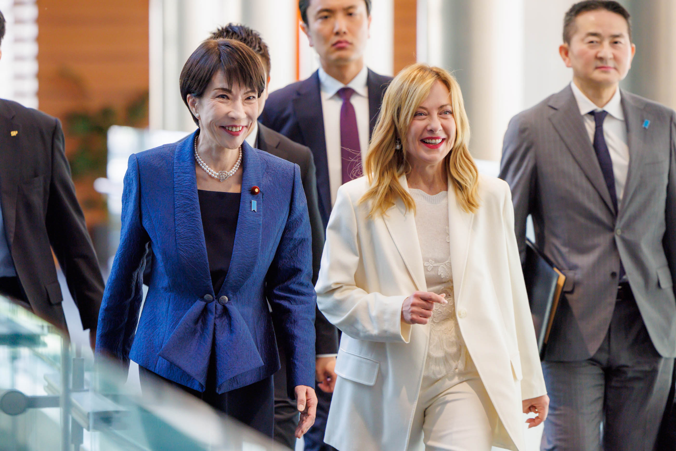 首脳会談に臨む両首脳