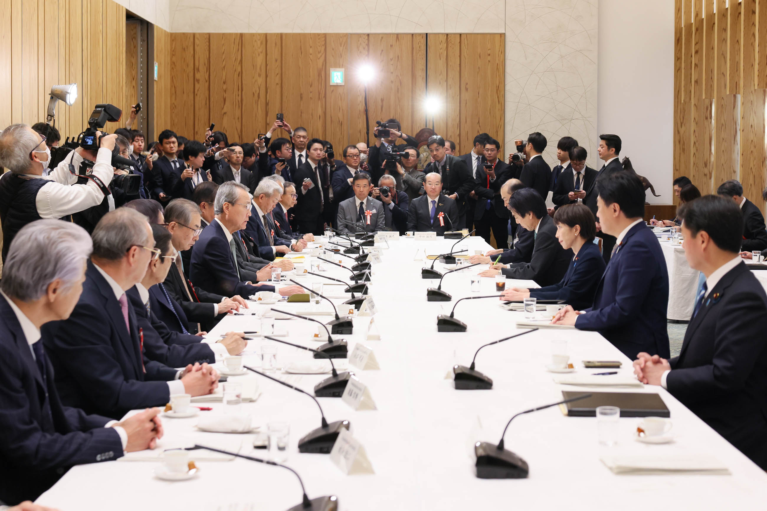 懇談会の様子１