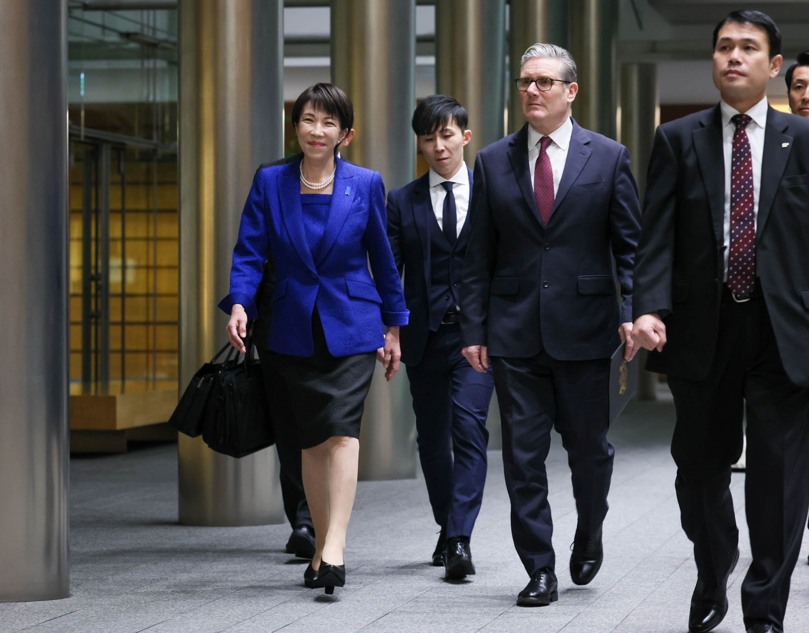 共同記者発表に臨む両首脳