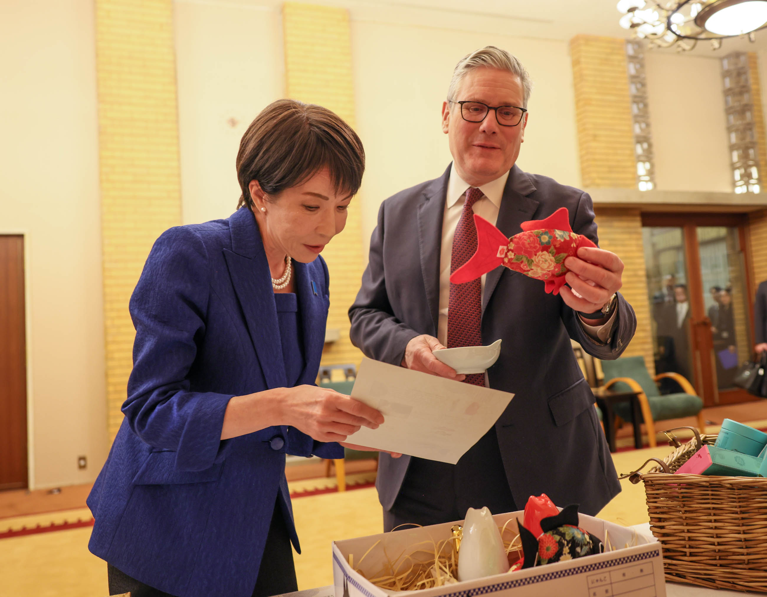 懇談する両首脳３