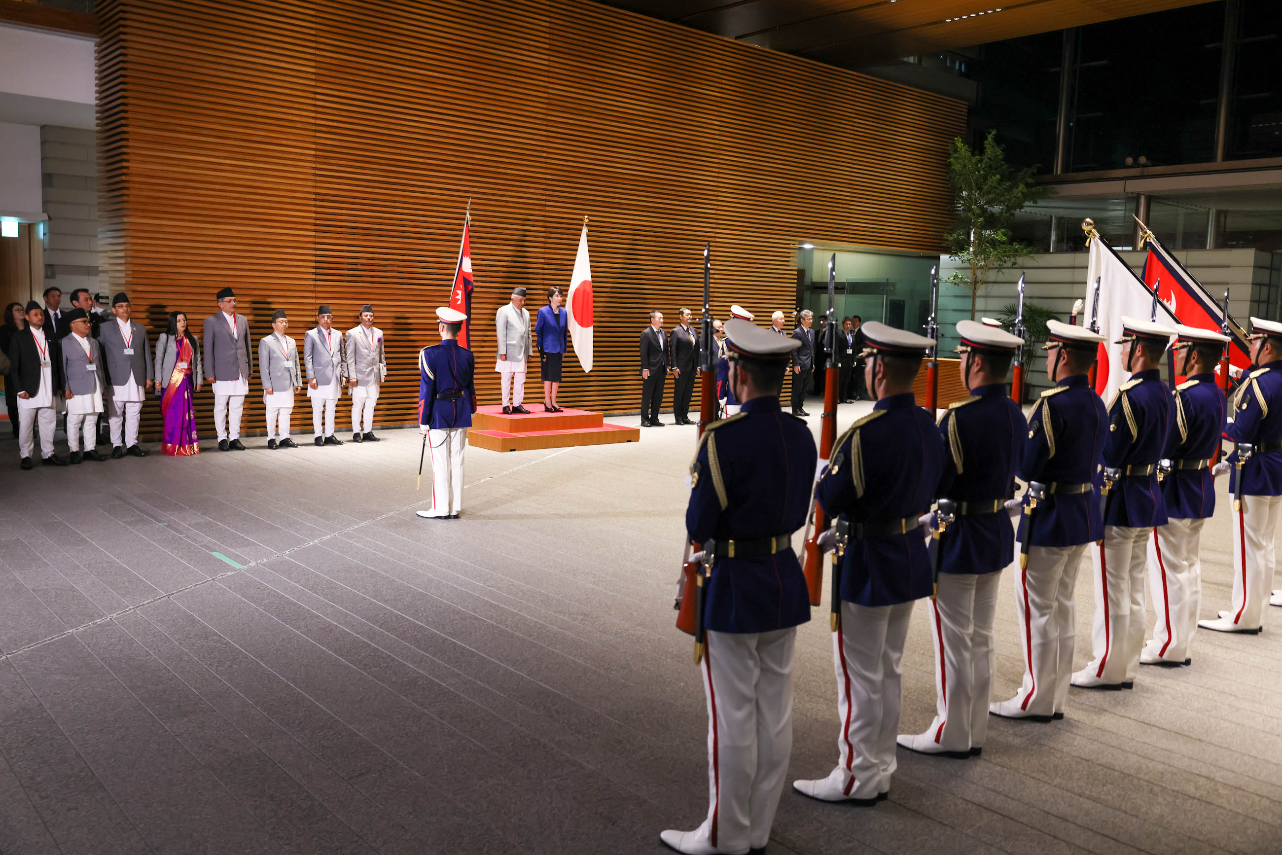 儀じょう隊による栄誉礼及び儀じょう１