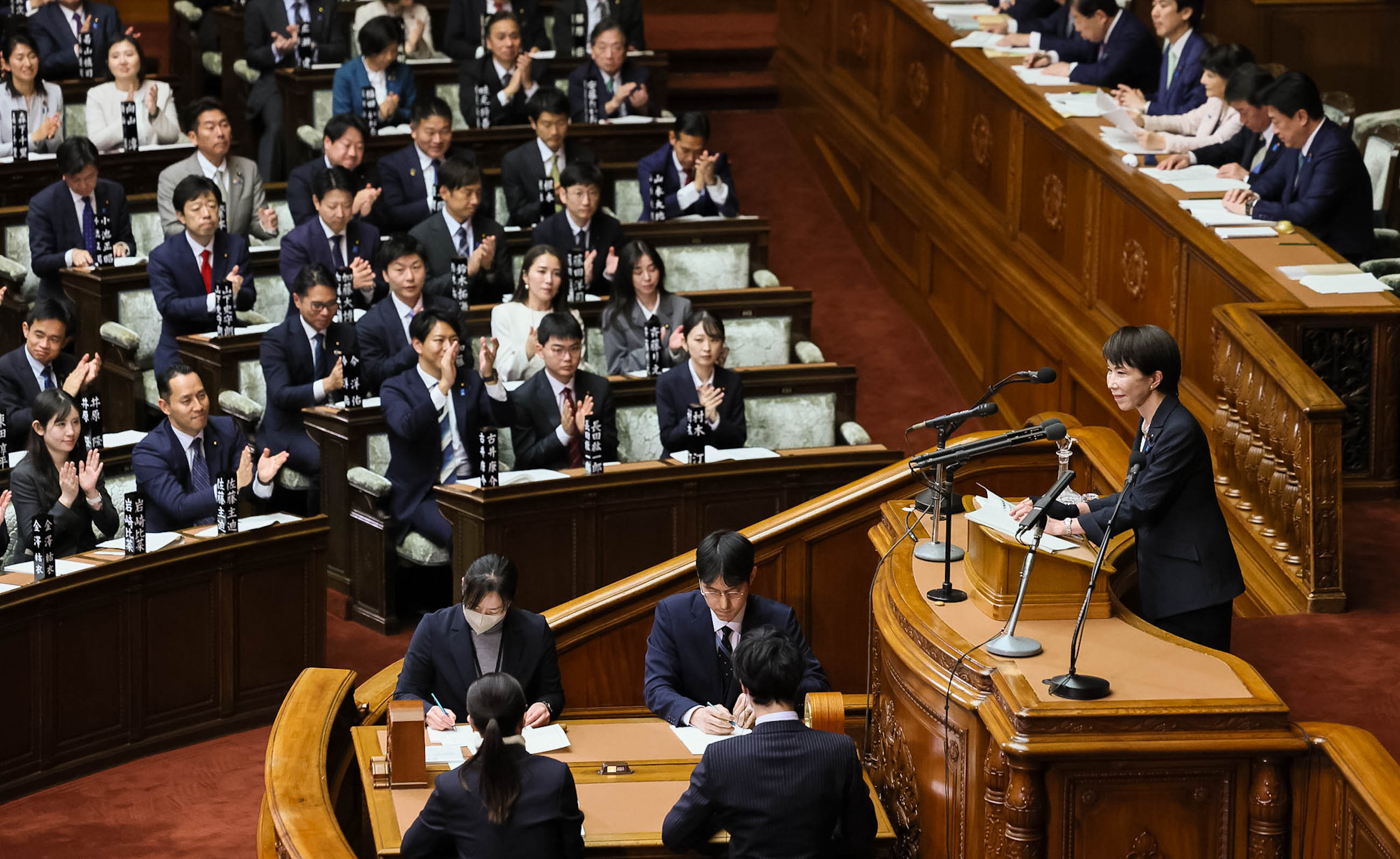 衆議院本会議で施政方針演説を行う高市総理５