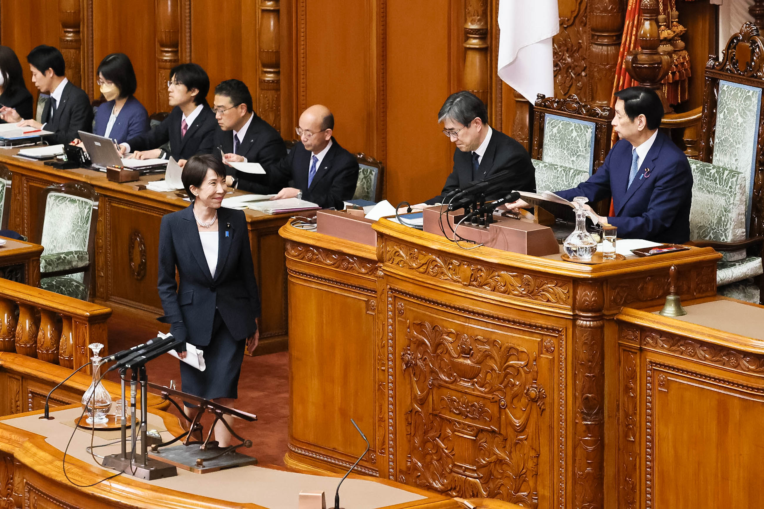 参議院本会議で施政方針演説を行う高市総理２