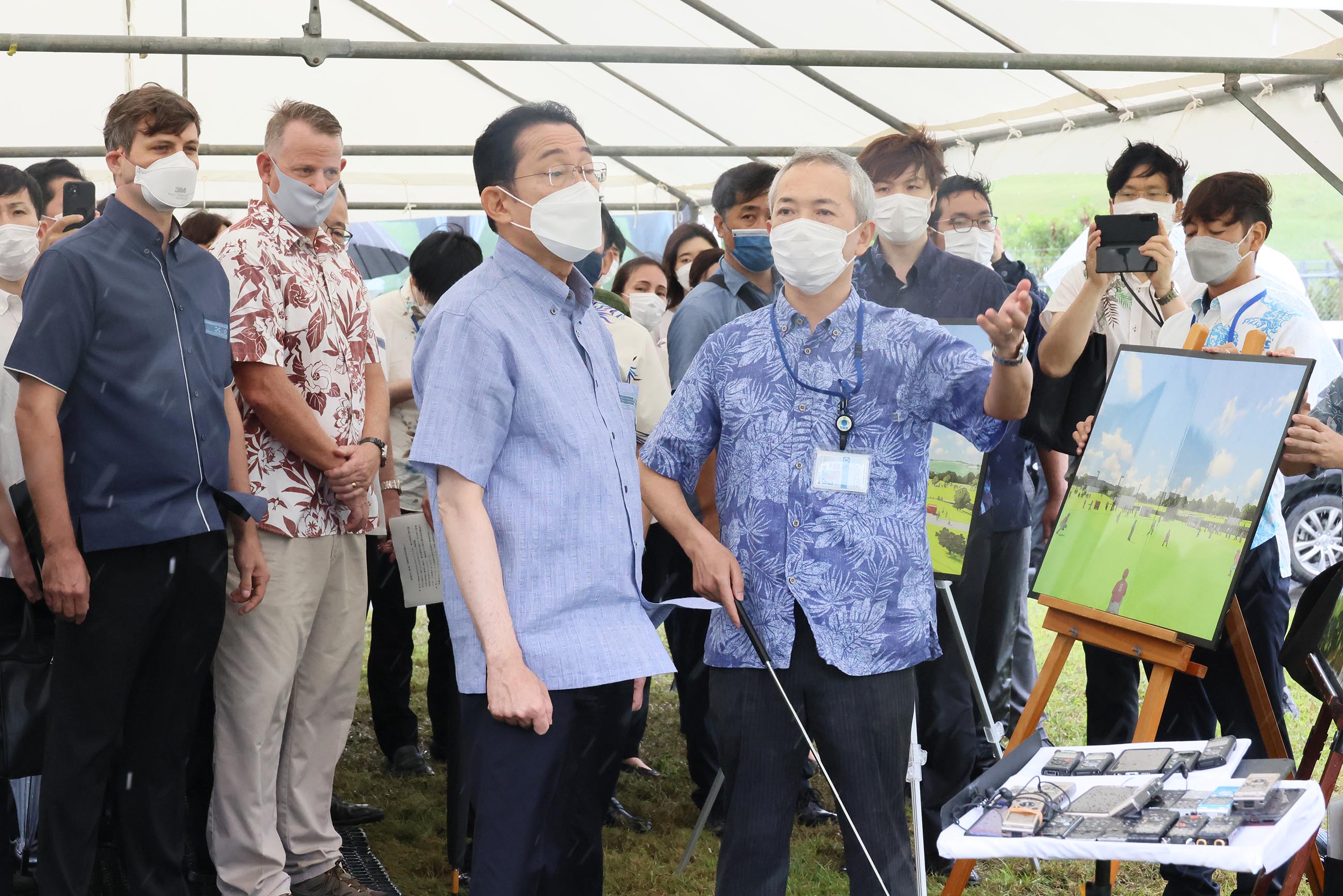 ロウワー・プラザ住宅地区を視察する岸田総理１