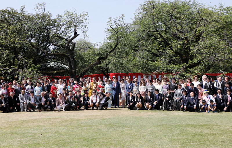 総理主催「桜を見る会」の開催