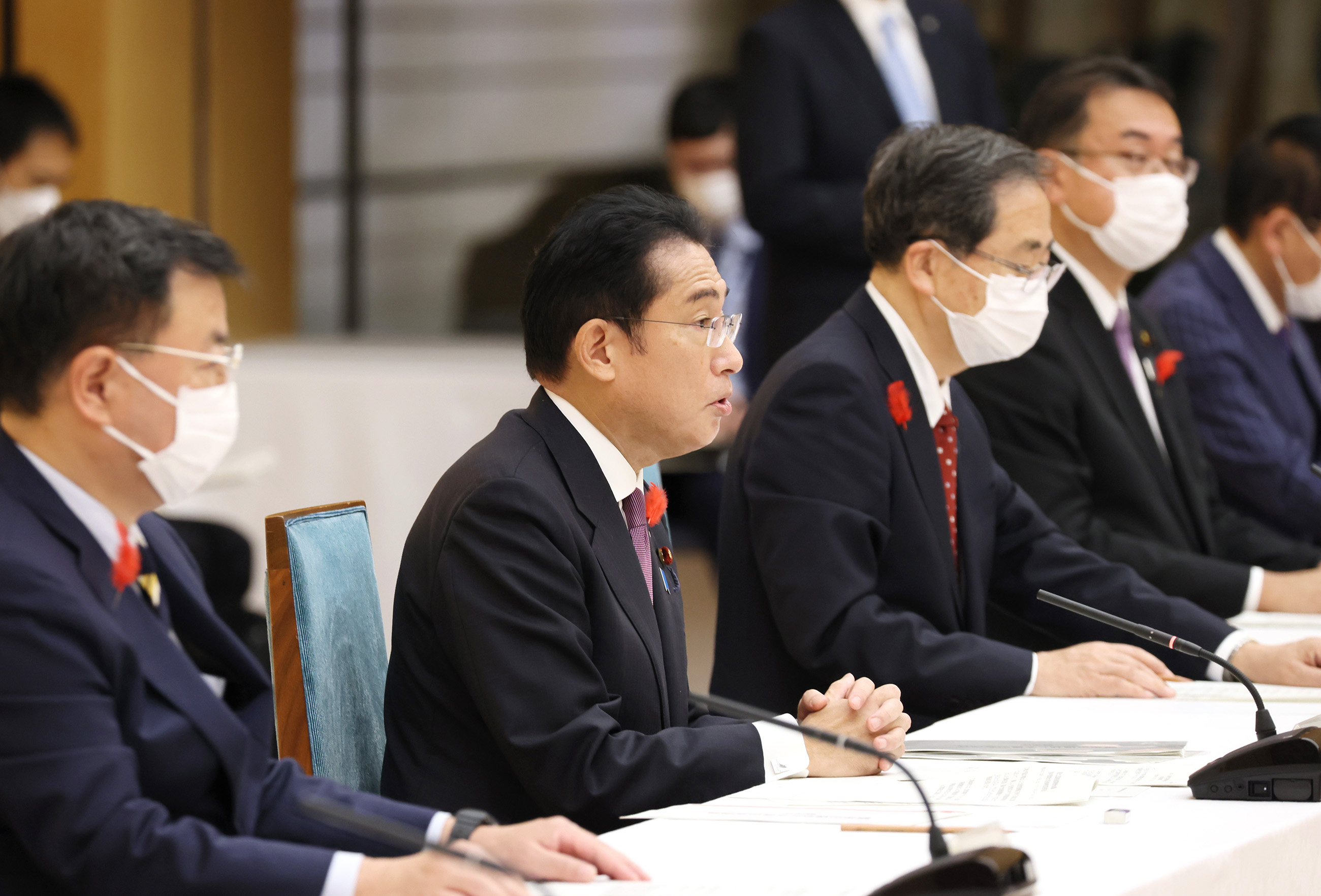 会議のまとめを行う岸田総理２