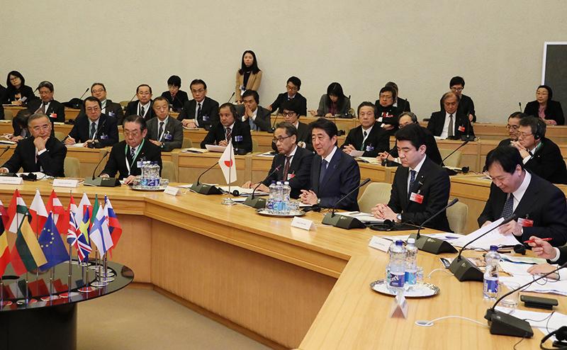 日本企業を交えた拡大首脳会合１