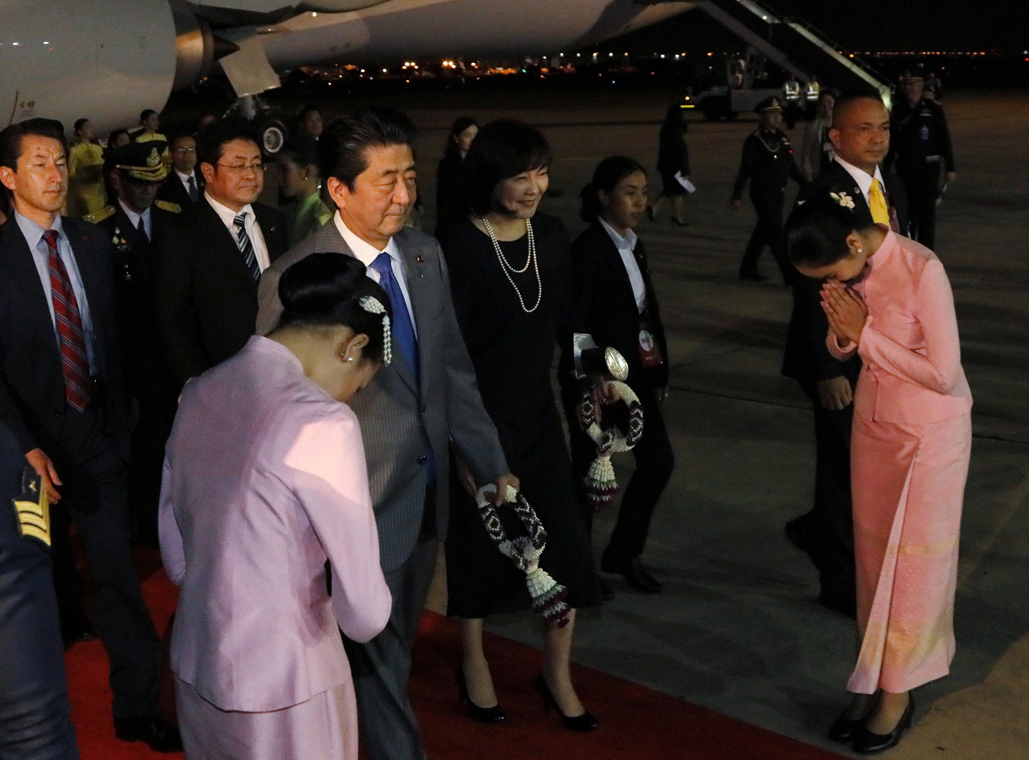 タイに到着した安倍総理４