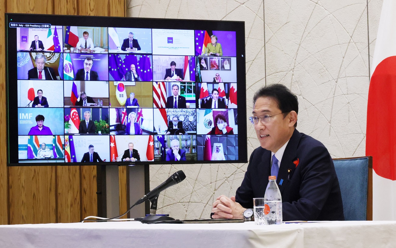 テレビ会議に出席する岸田総理１