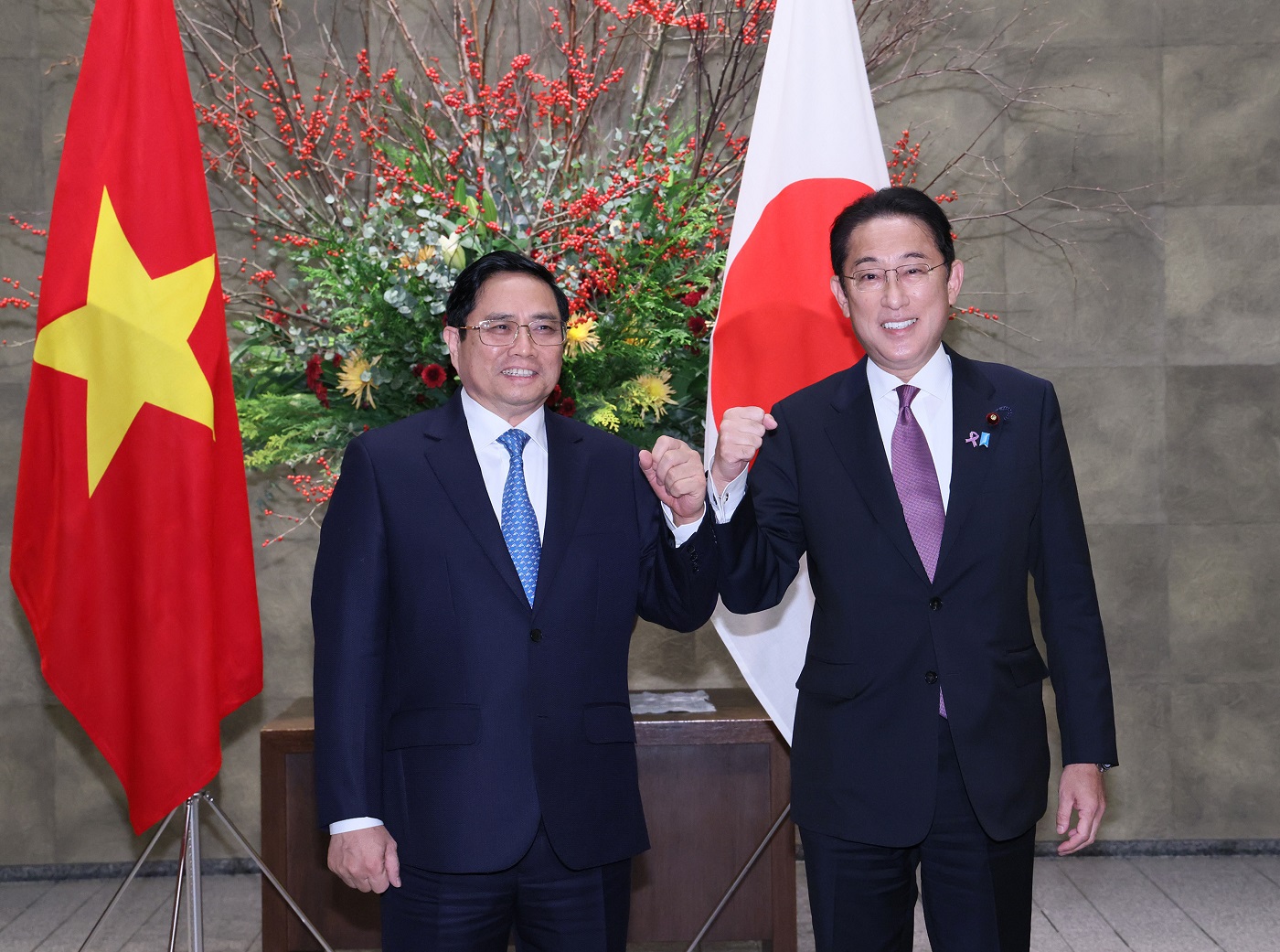 チン・ベトナム首相を迎える岸田総理２