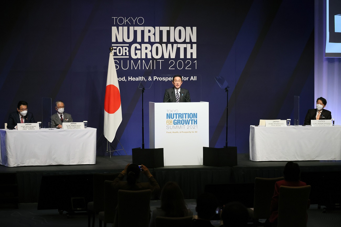 東京栄養サミット２０２１でスピーチを行う岸田総理３