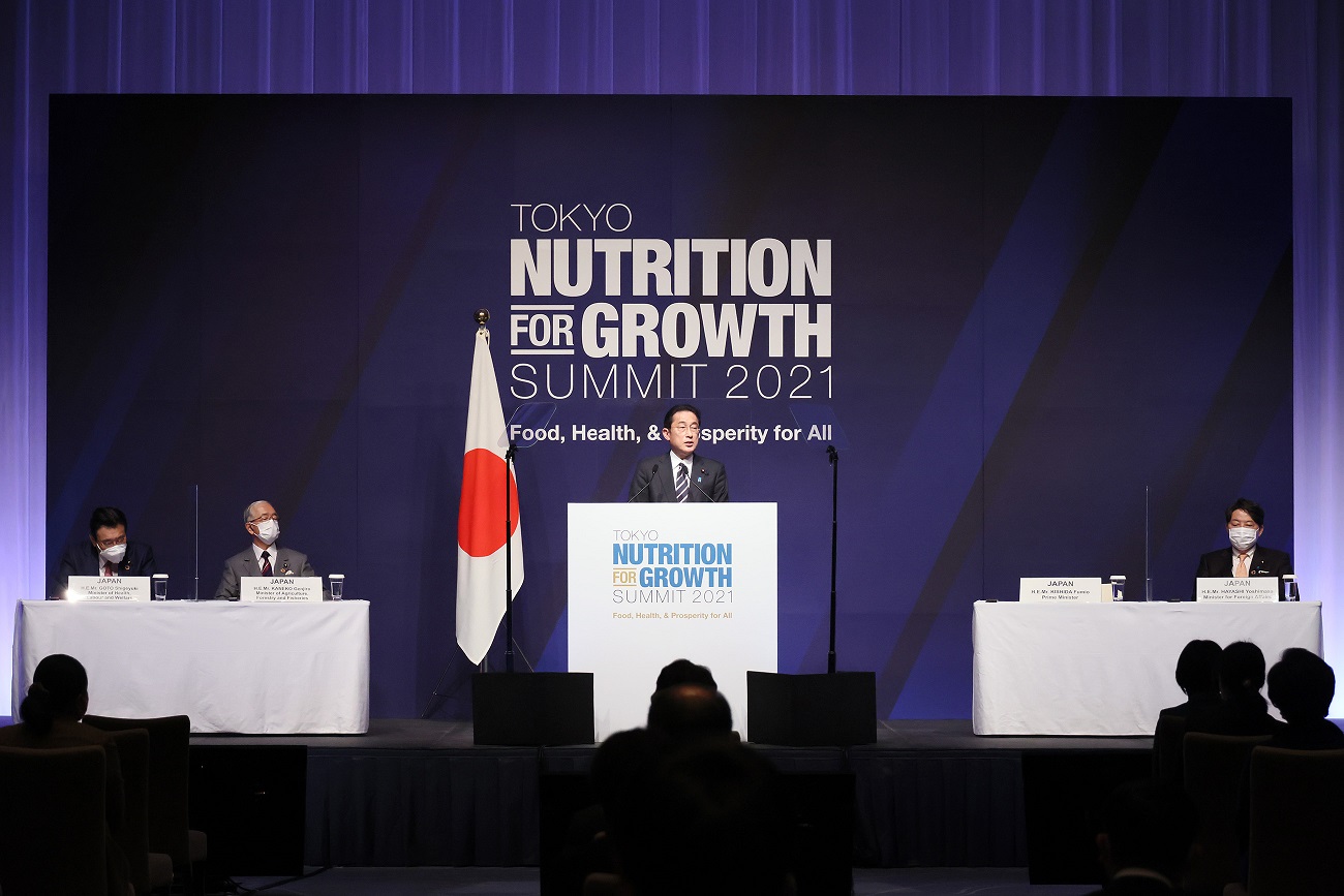 東京栄養サミット２０２１でスピーチを行う岸田総理６