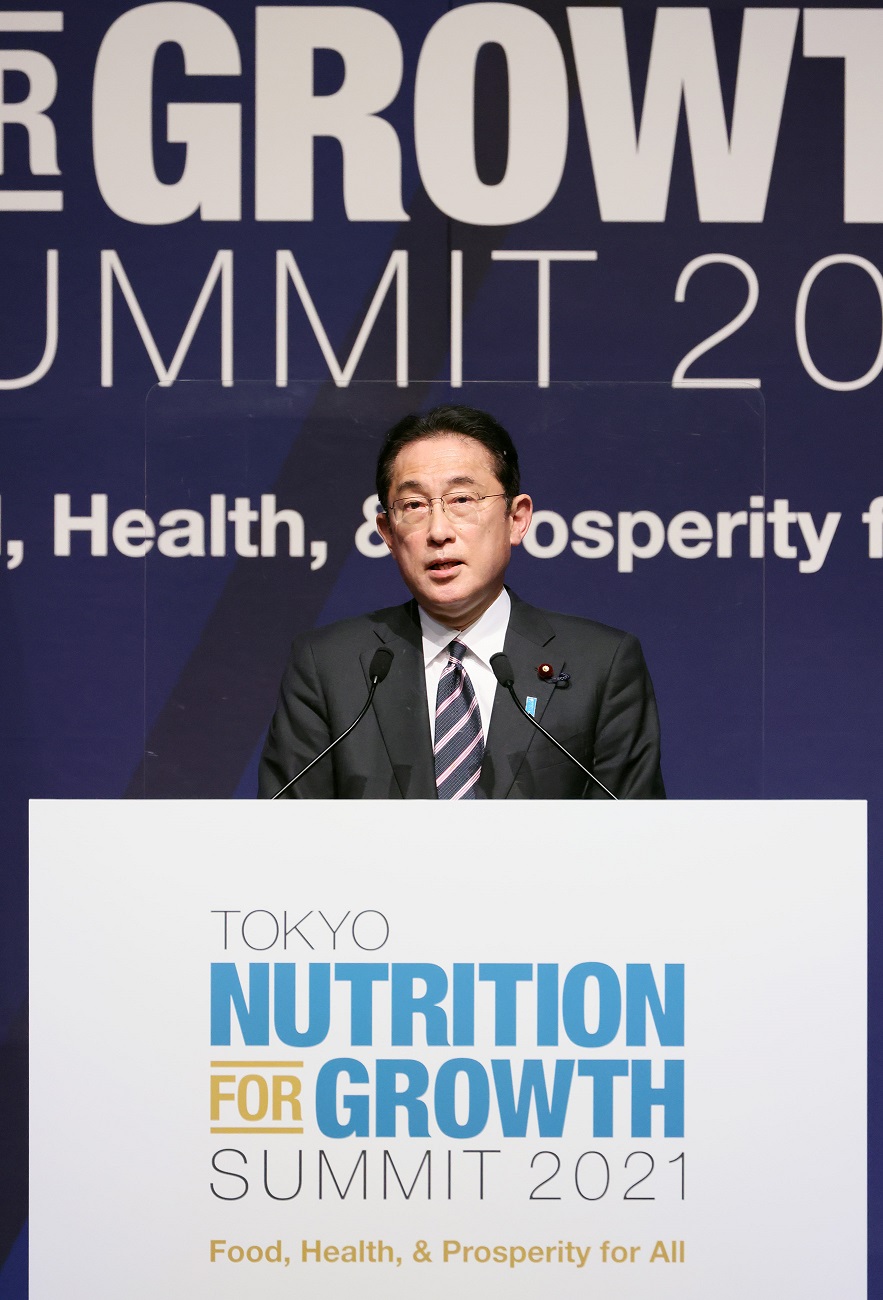 東京栄養サミット２０２１でスピーチを行う岸田総理９