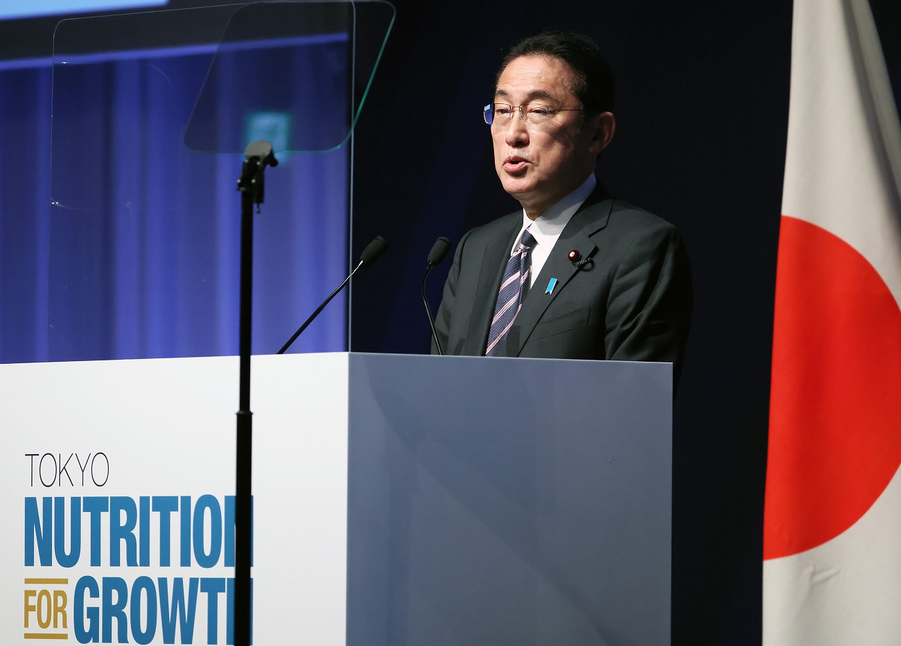 東京栄養サミット２０２１でスピーチを行う岸田総理１０