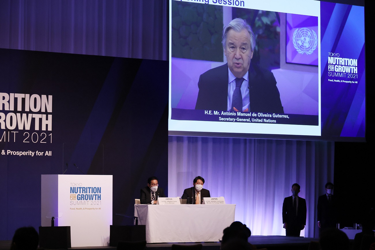 アントニオ・マヌエル・デ・オリヴェイラ・グテーレス国際連合事務総長のスピーチを聞く岸田総理