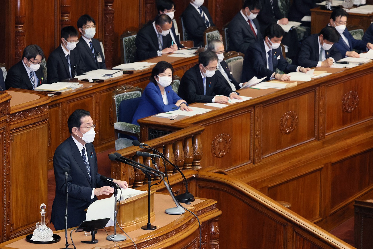 衆議院本会議で施政方針演説を行う岸田総理１２