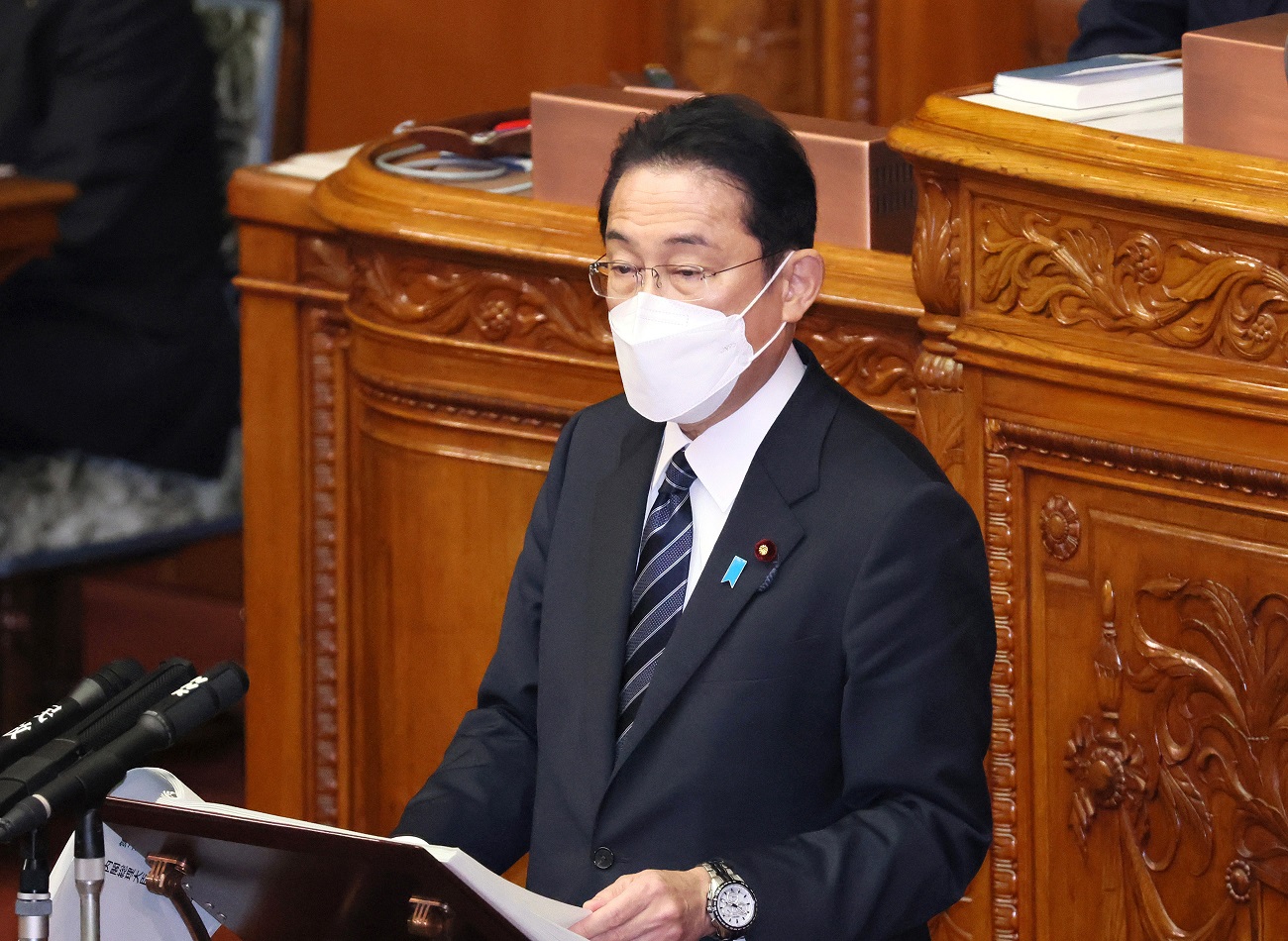 参議院本会議で施政方針演説を行う岸田総理２