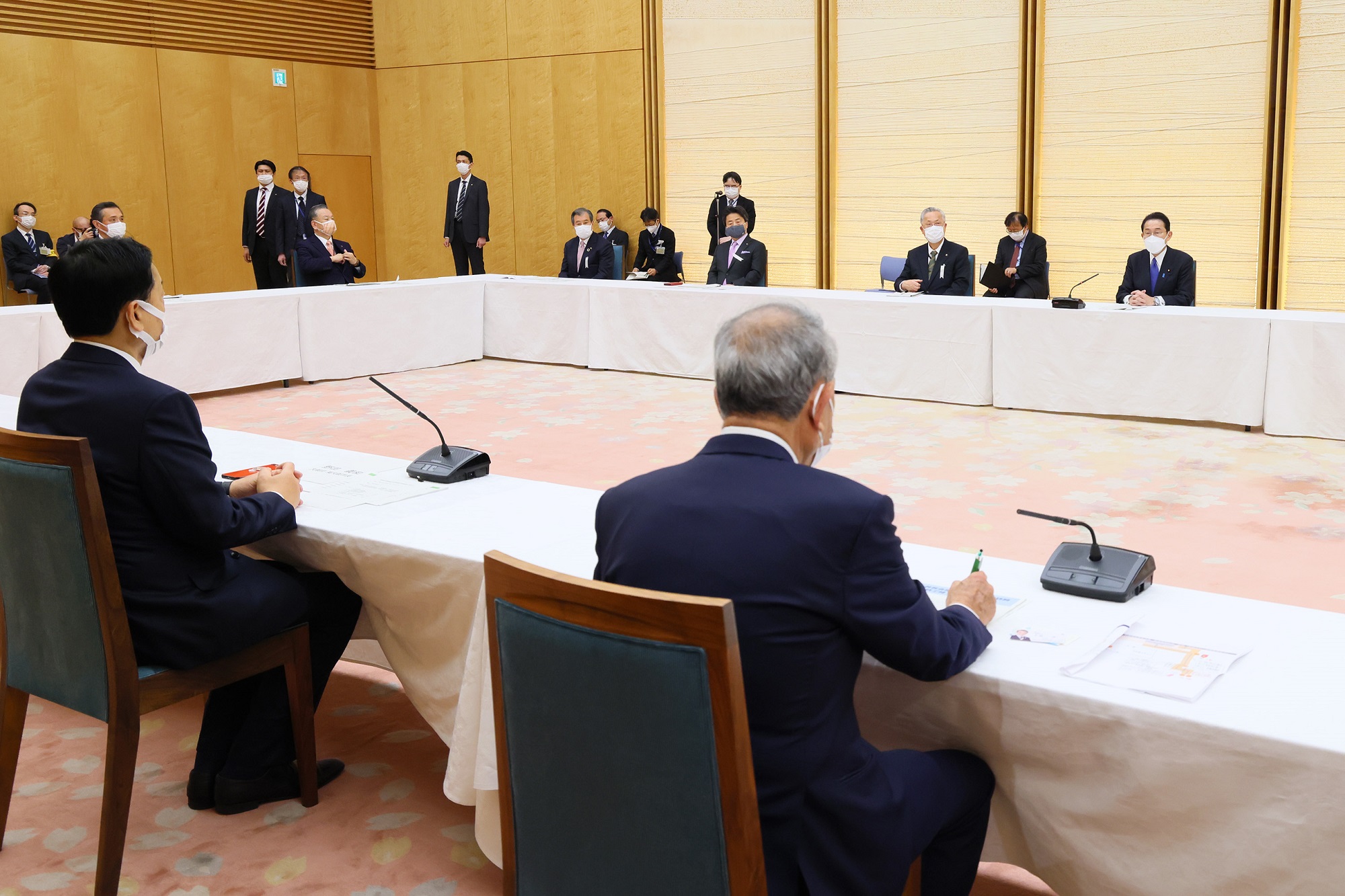 表敬を受ける岸田総理３