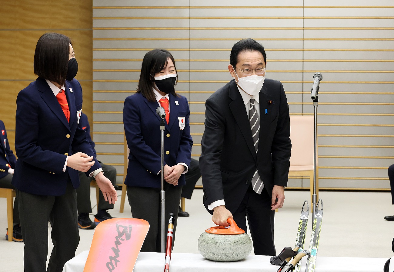 表敬を受ける岸田総理３