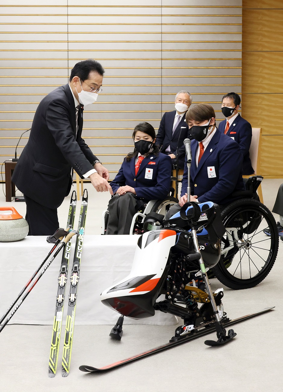 表敬を受ける岸田総理６