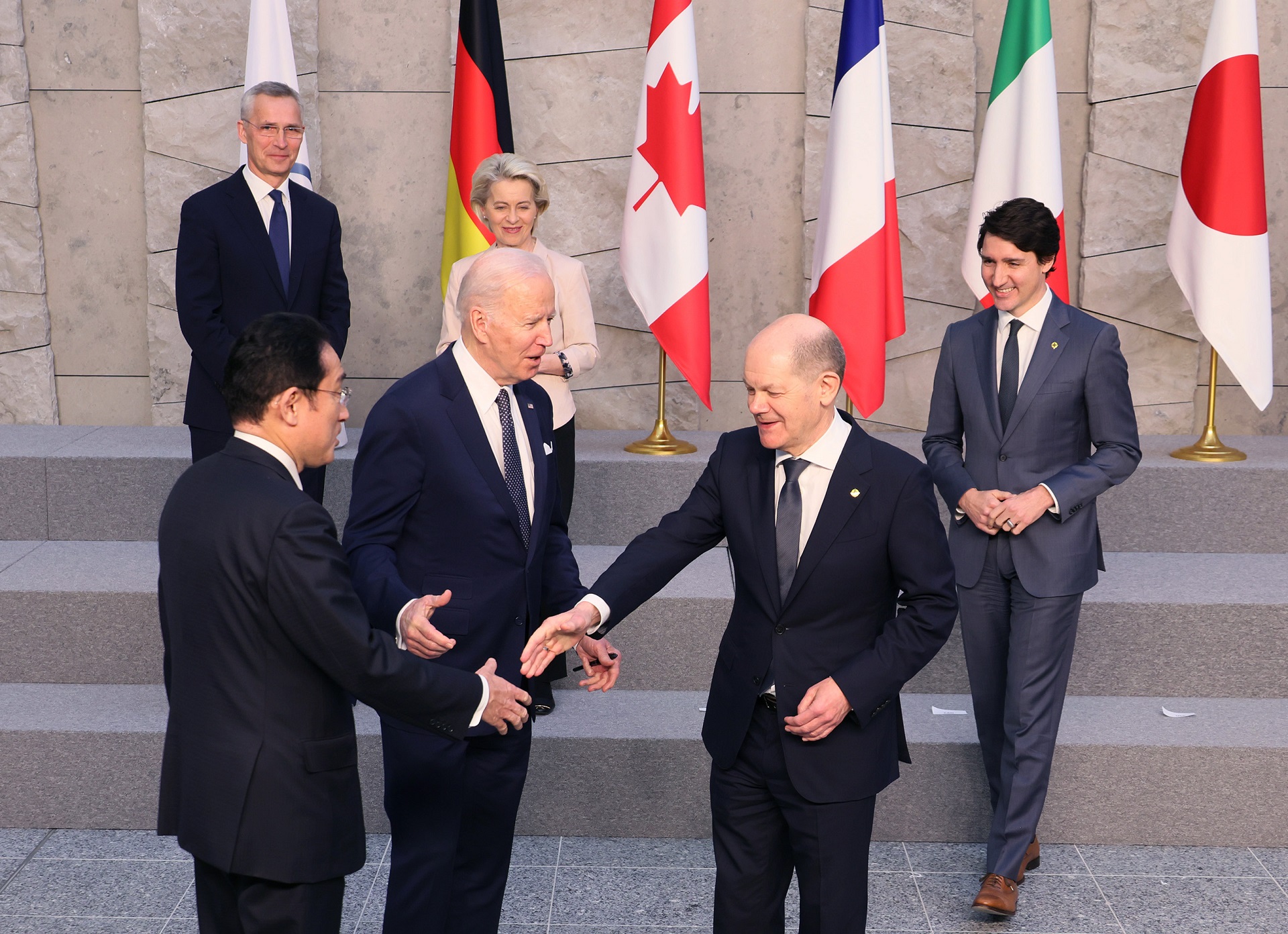 Ｇ７首脳との集合写真撮影２