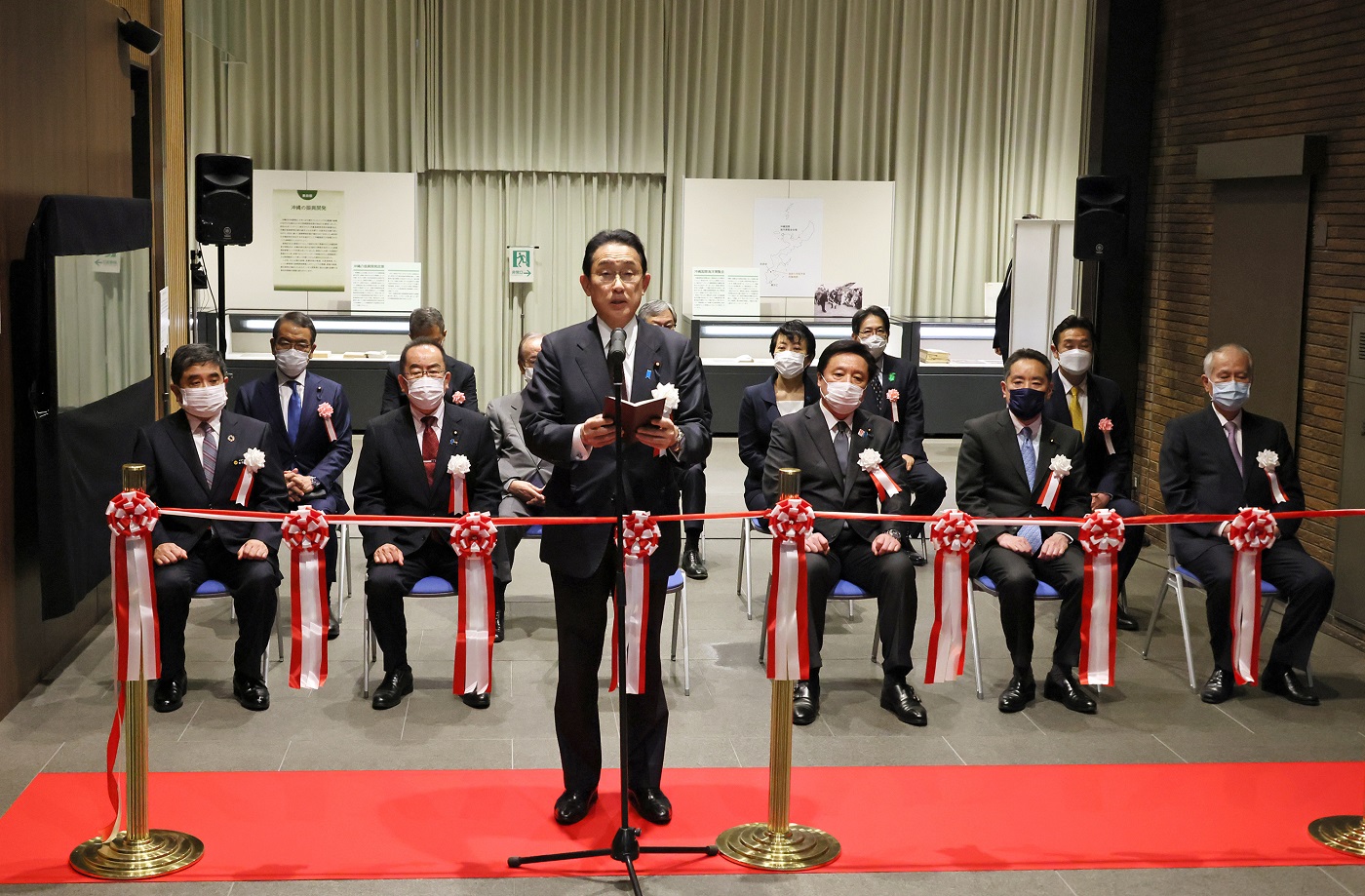 開会式で挨拶する岸田総理２