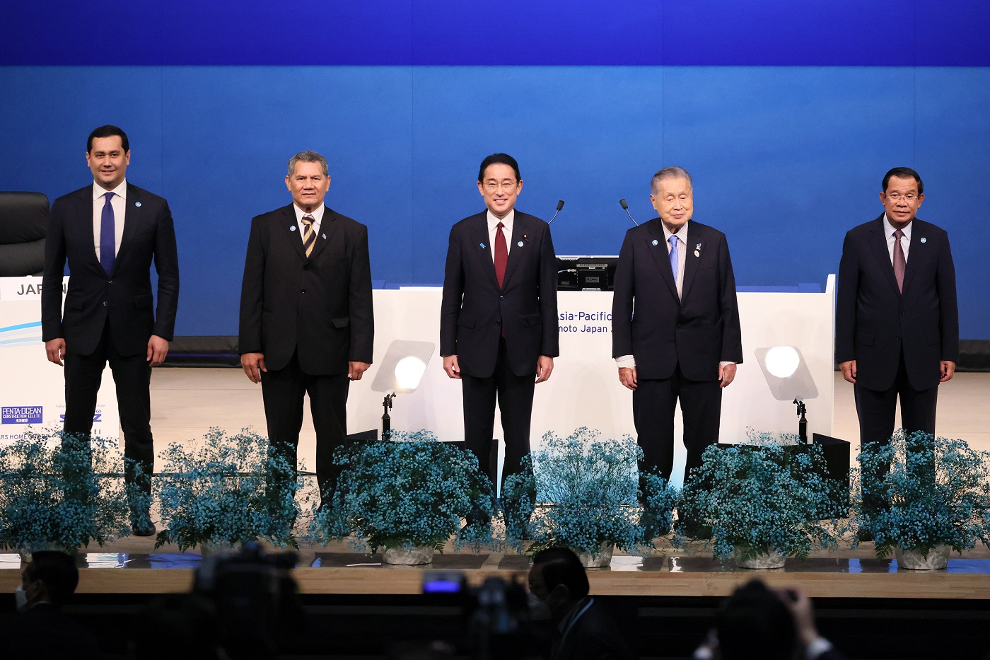 首脳級会合に臨む岸田総理２