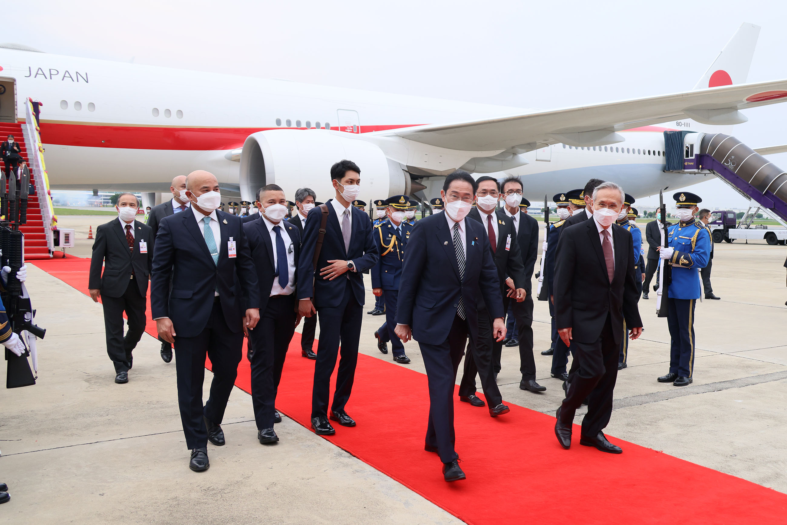 タイに到着した岸田総理