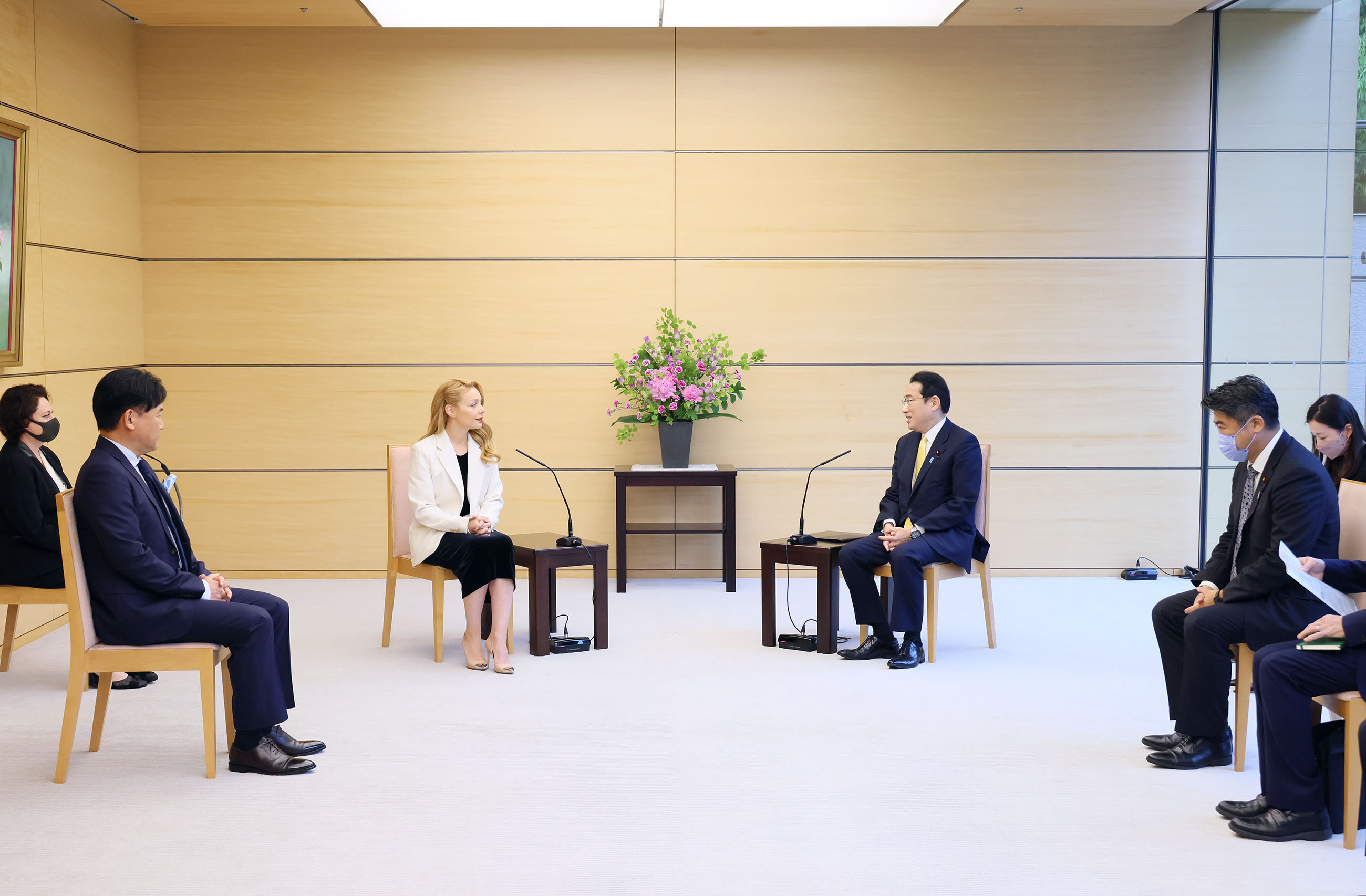 表敬を受ける岸田総理４