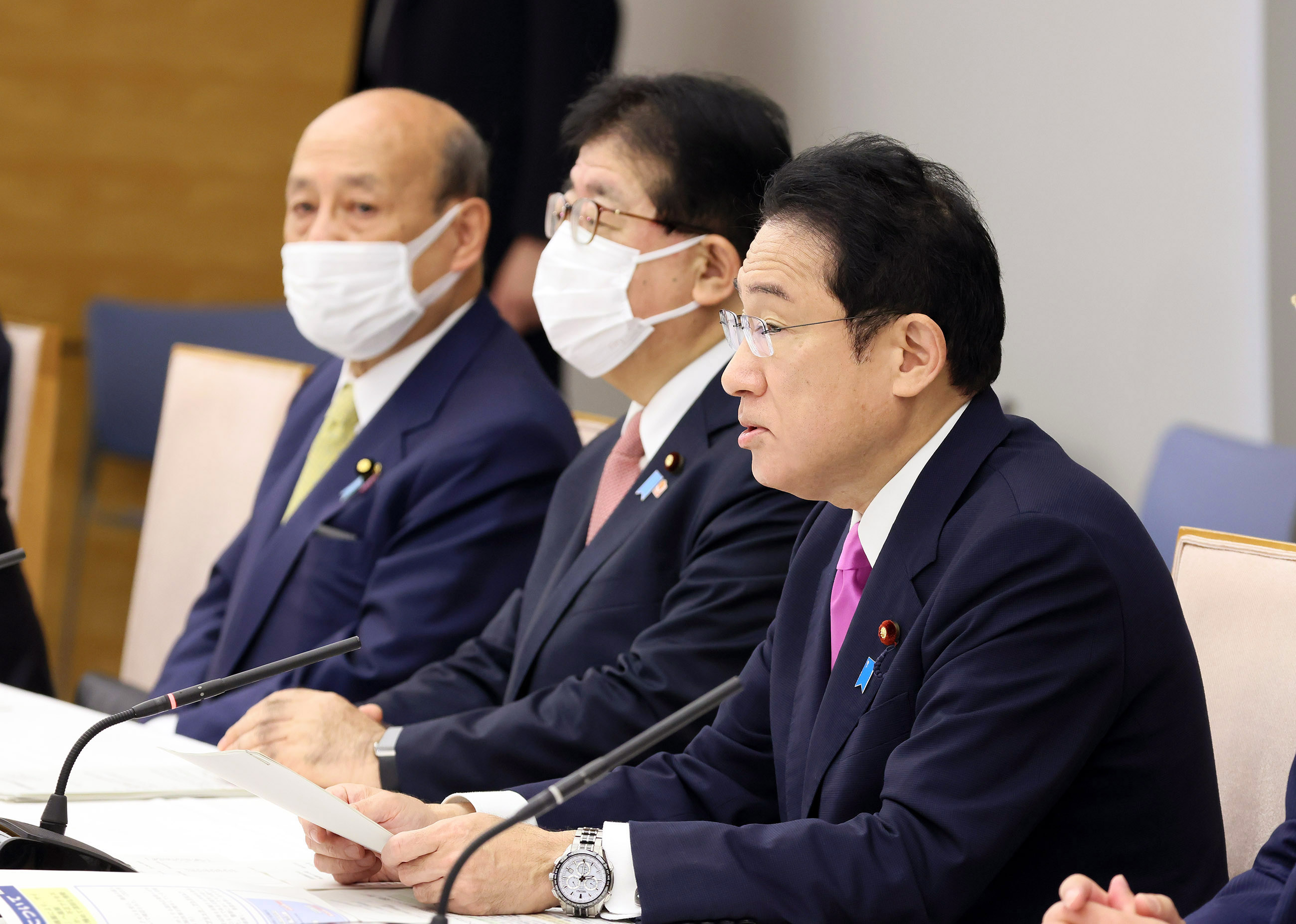 会議のまとめを行う岸田総理１