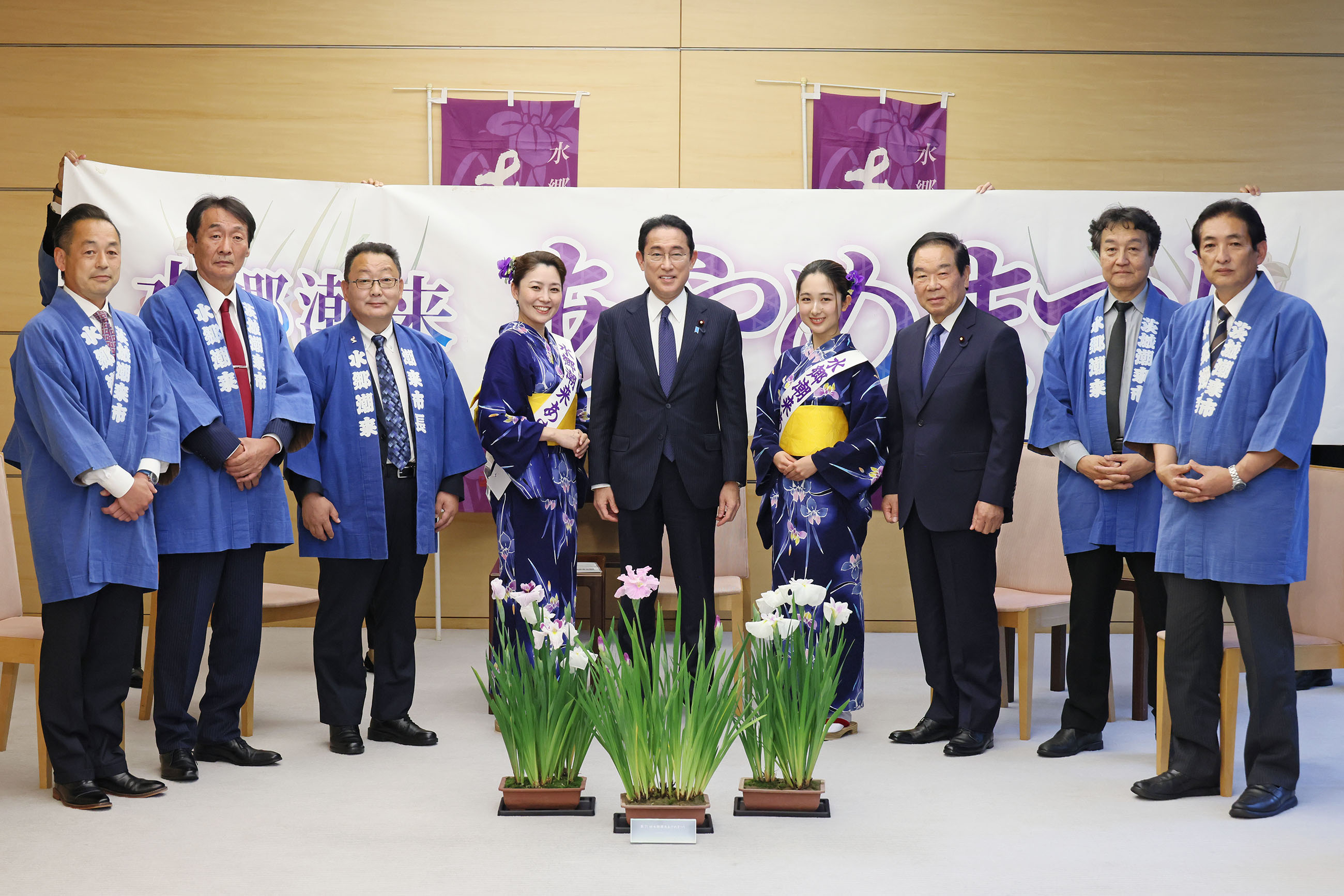 表敬を受ける岸田総理２