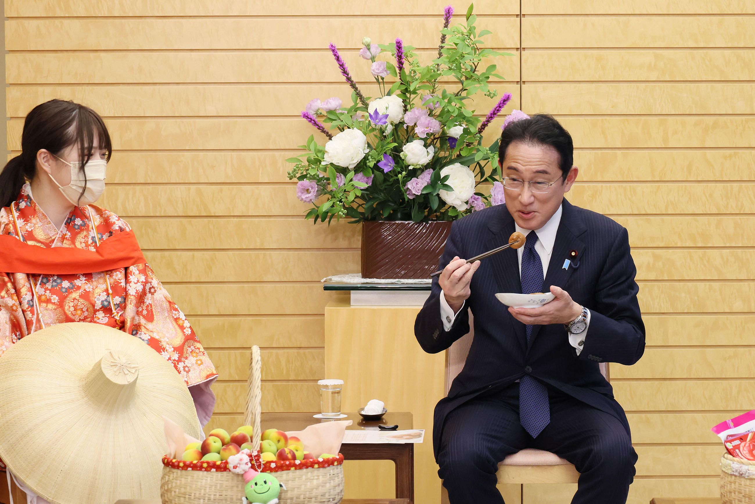 表敬を受ける岸田総理５