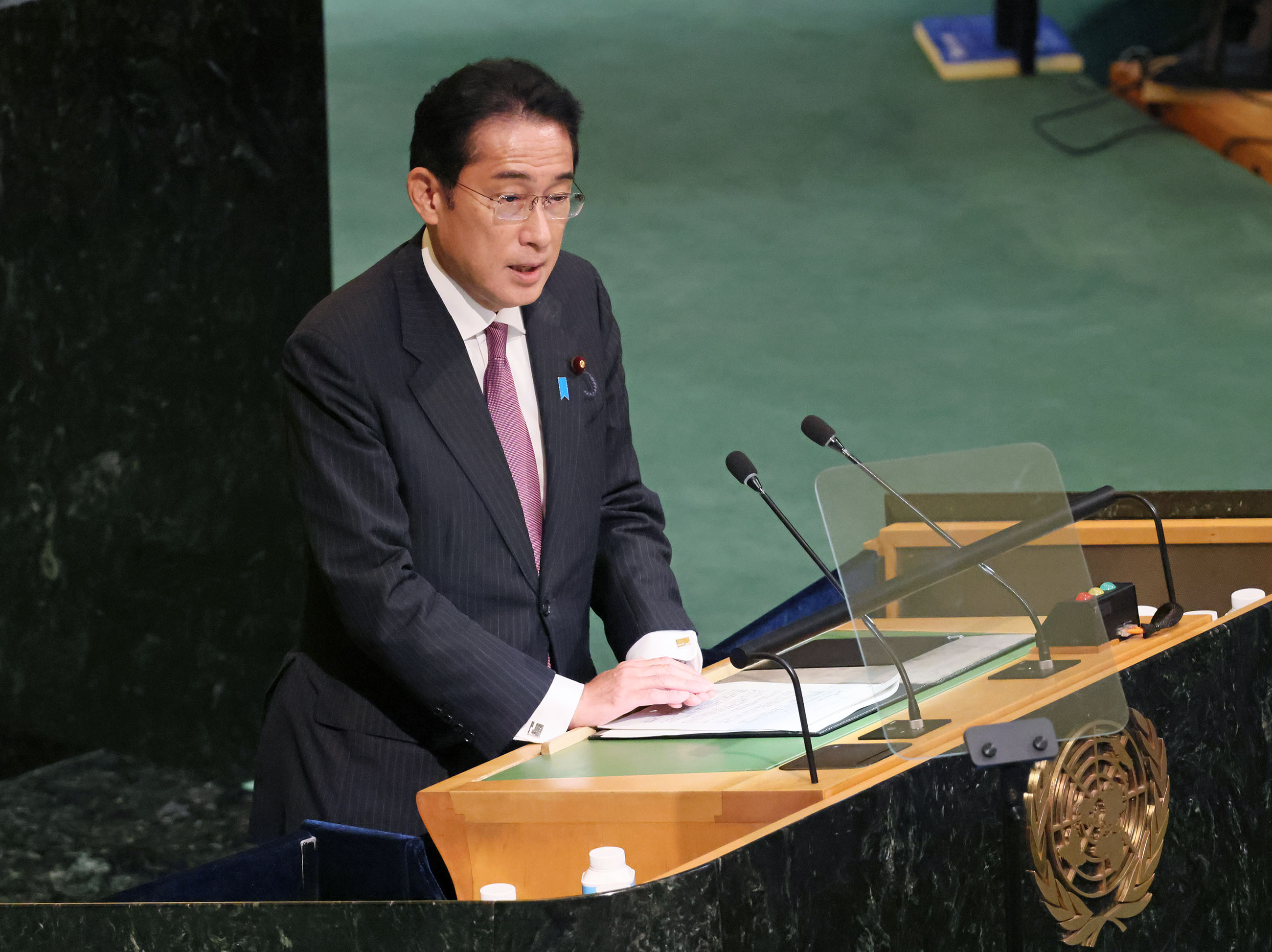 国連総会議場で一般討論演説を行う岸田総理７