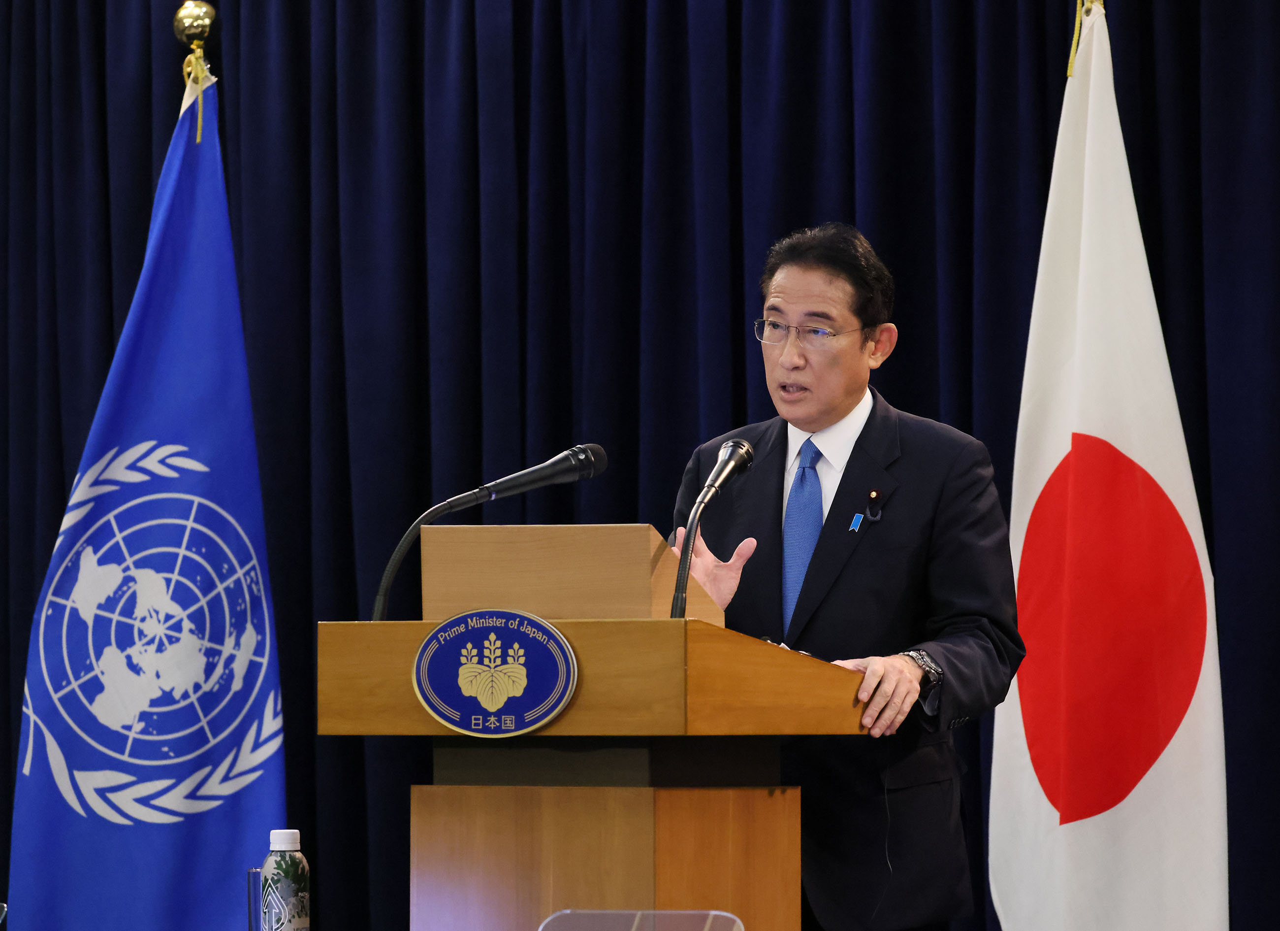 内外記者会見６