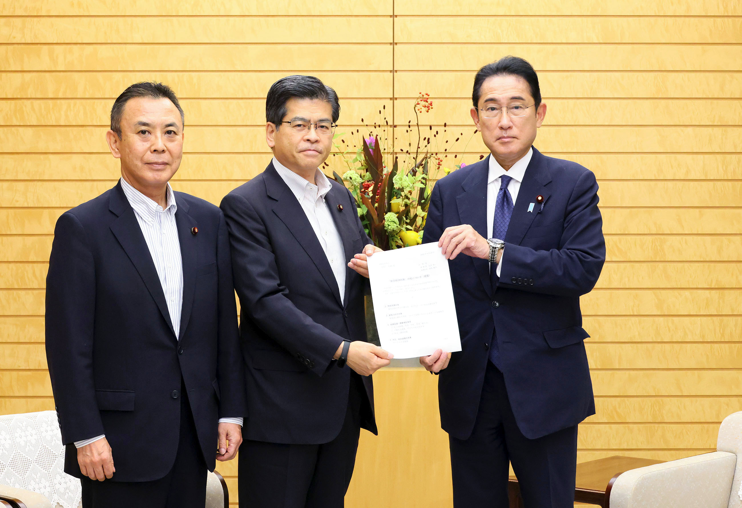 申入れを受ける岸田総理