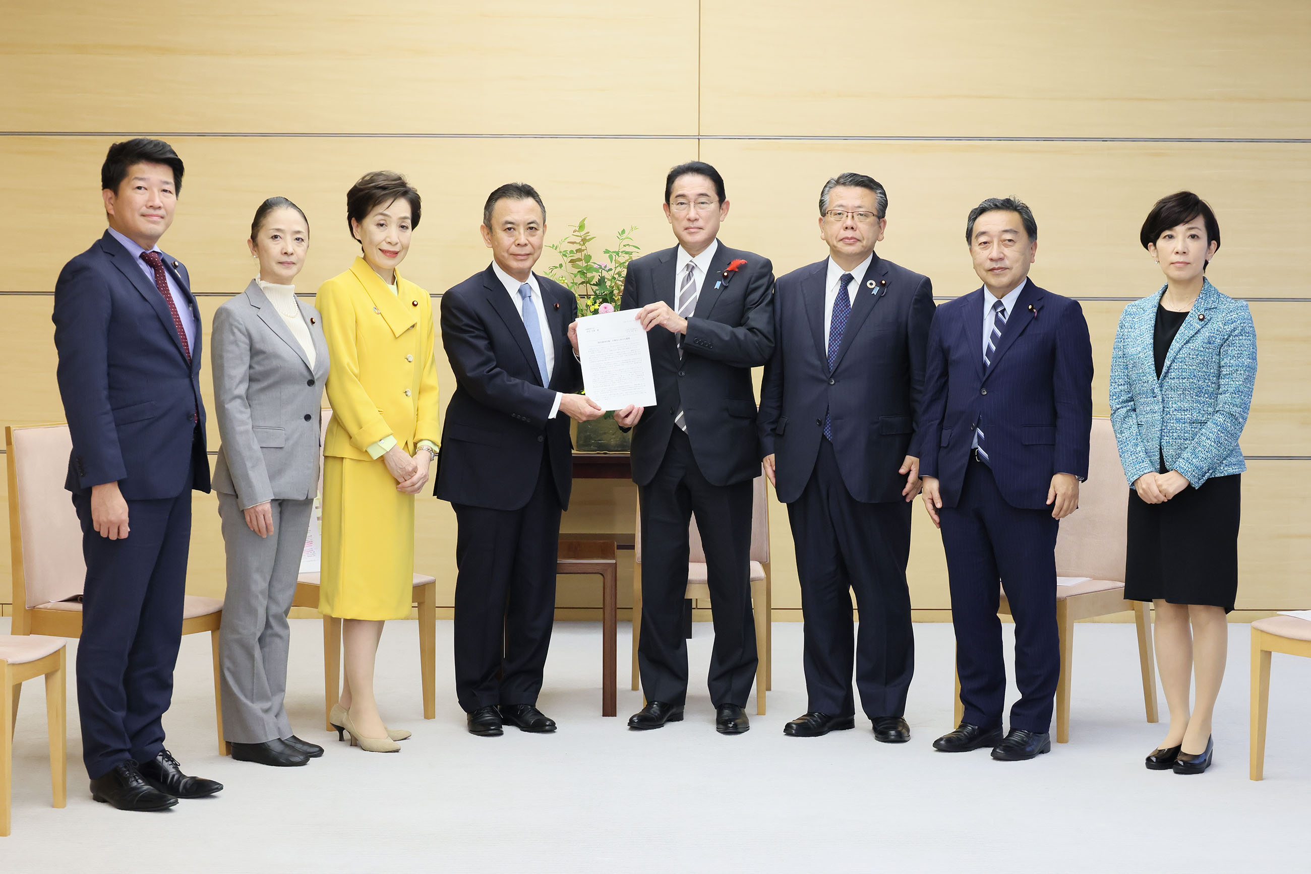 公明党による総合経済対策の策定に向けた提言に関する申入れ