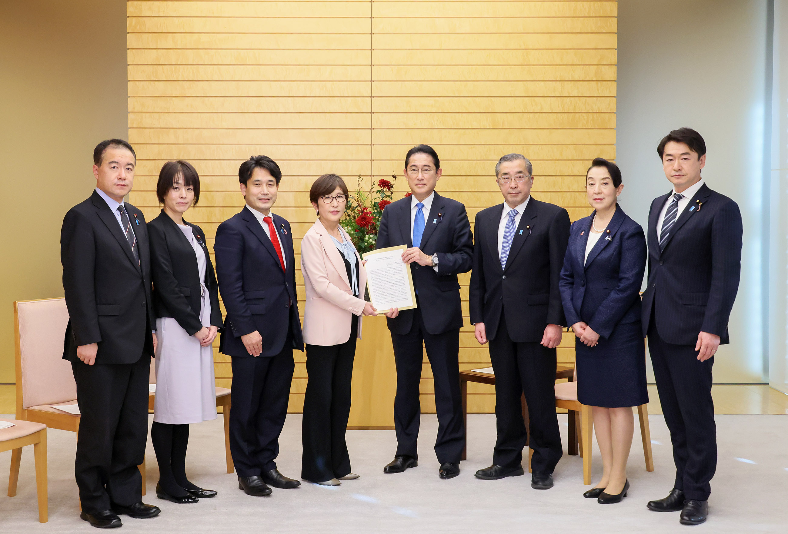 申入れを受ける岸田総理２