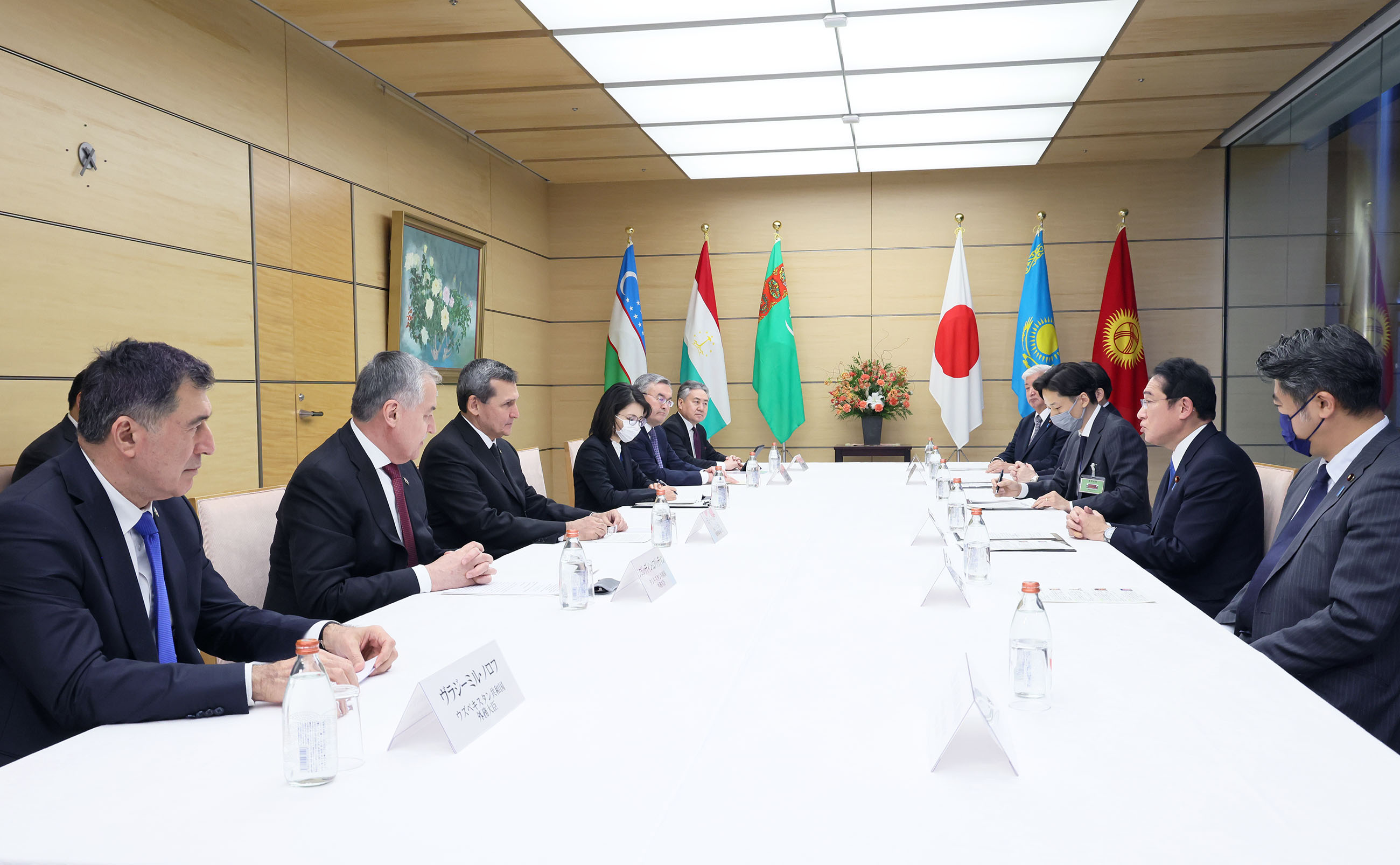 表敬を受ける岸田総理３