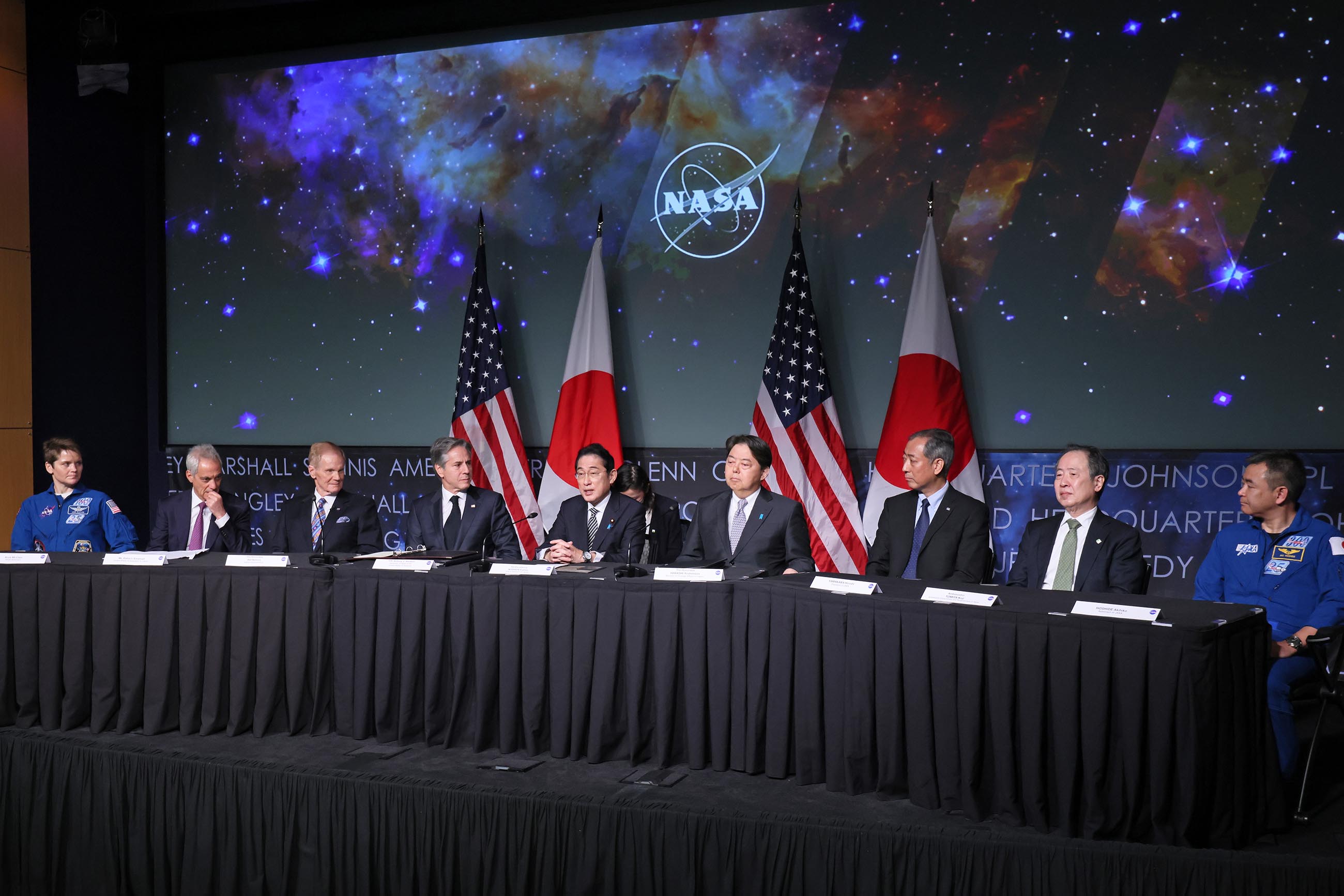 日米宇宙協力枠組協定署名式１