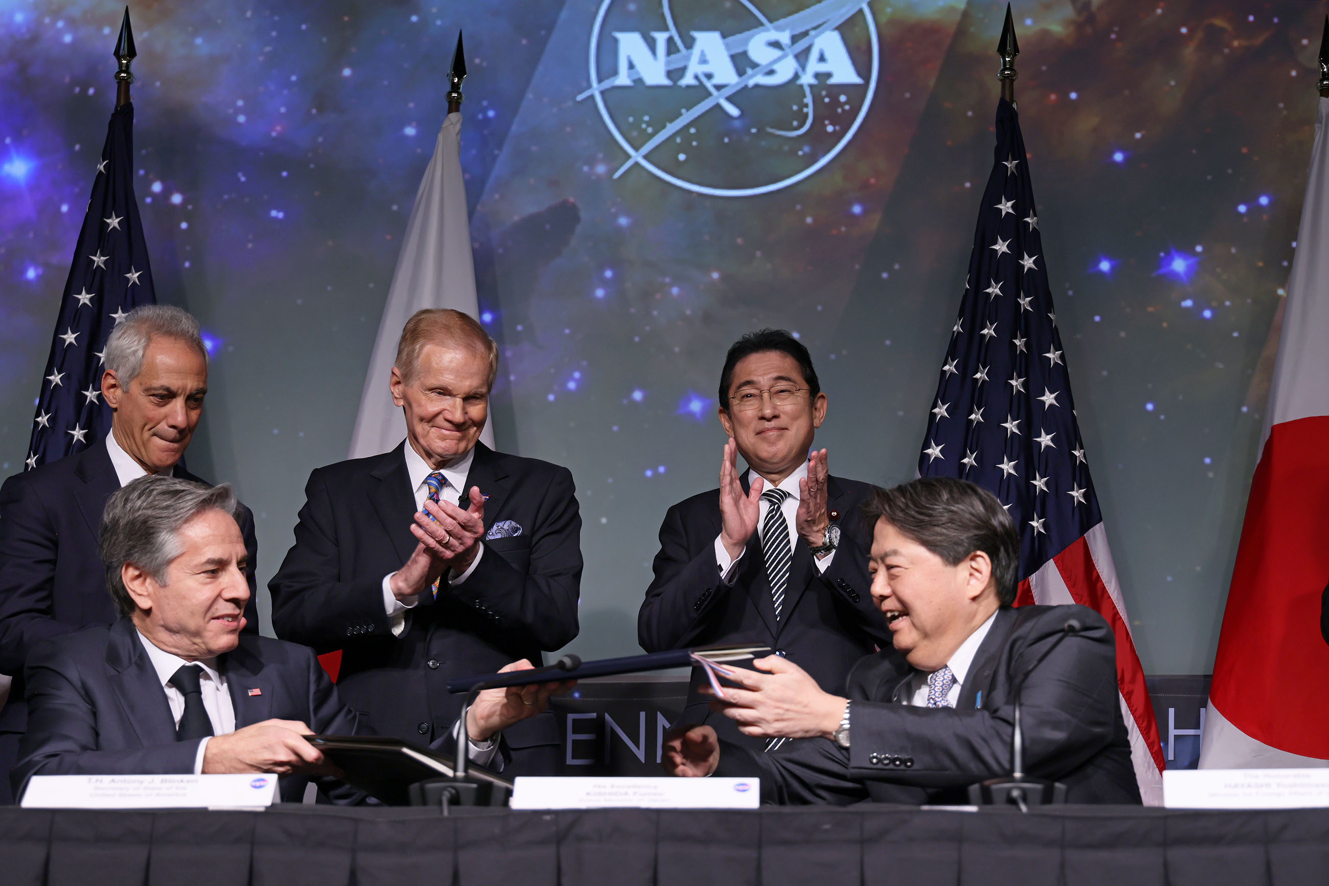 日米宇宙協力枠組協定署名式４
