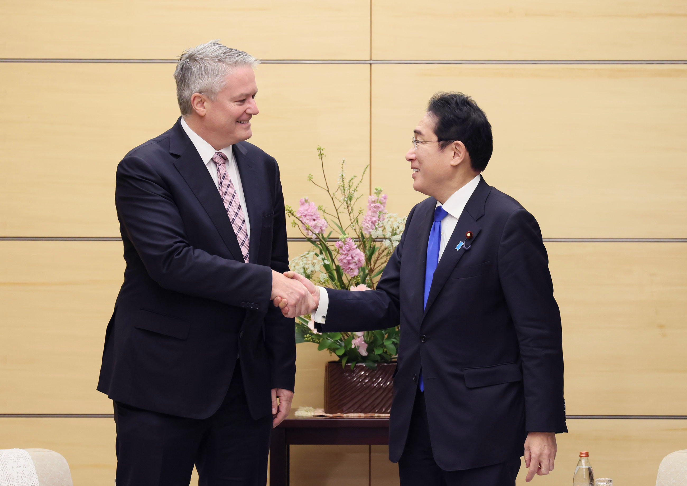 表敬を受ける岸田総理２