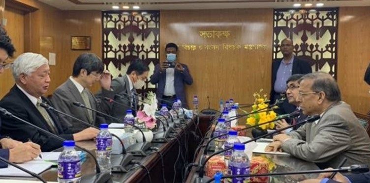 ホック法務・司法・議会問題担当大臣との会談２