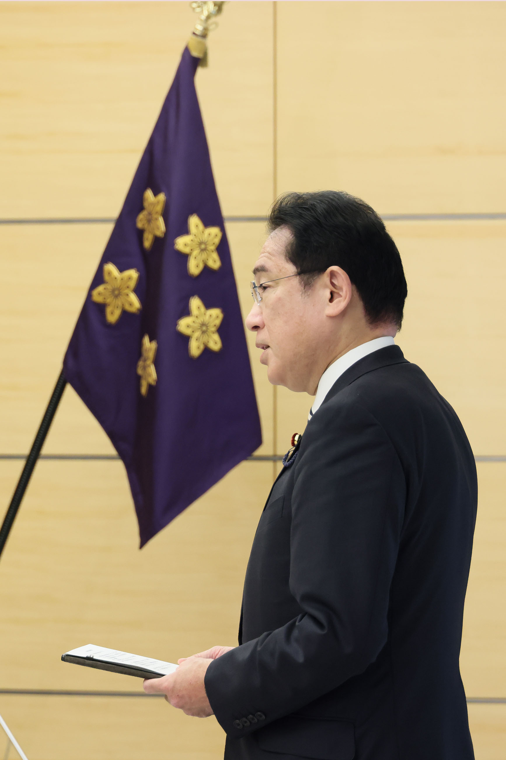 挨拶する岸田総理２