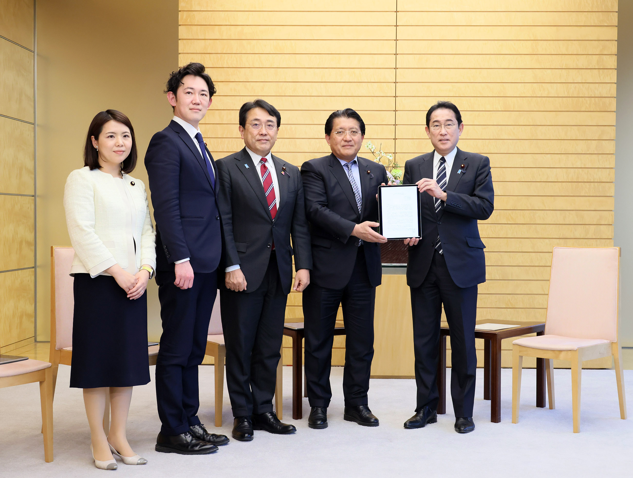 申入れを受ける岸田総理１