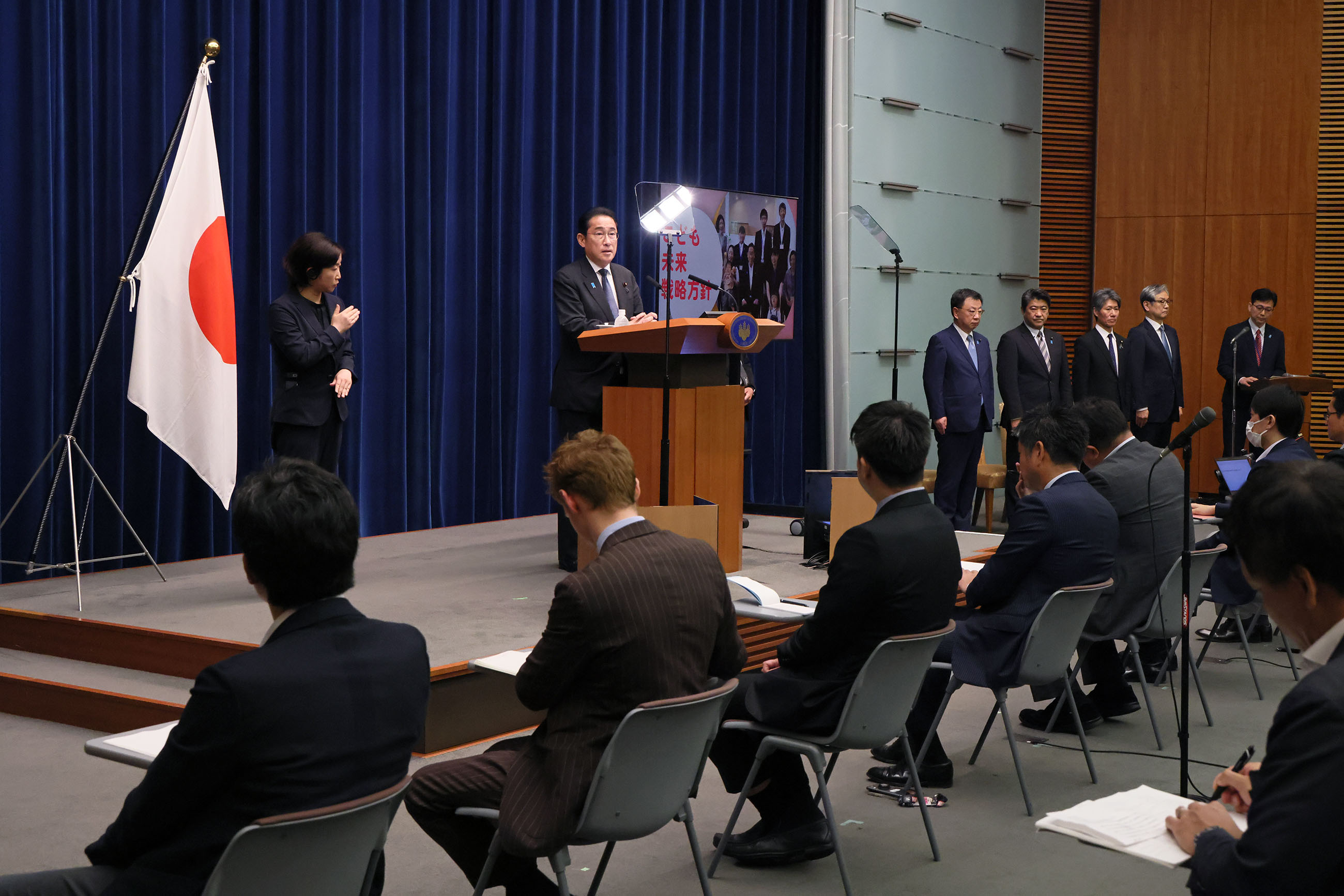 冒頭に発言する岸田総理２